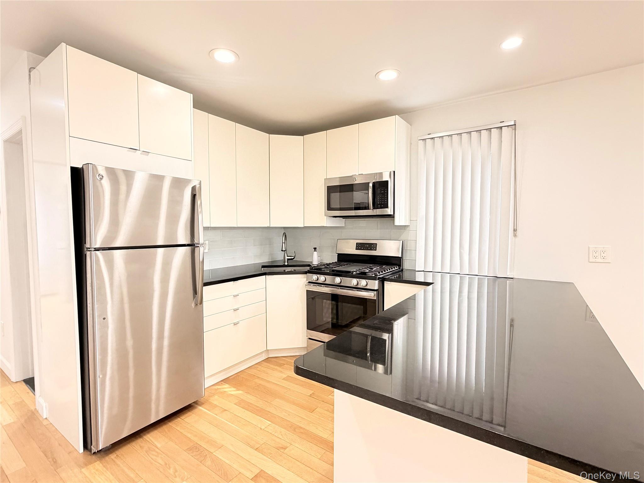 #4 photo, 7027 65th Street, Glendale , NY 11385