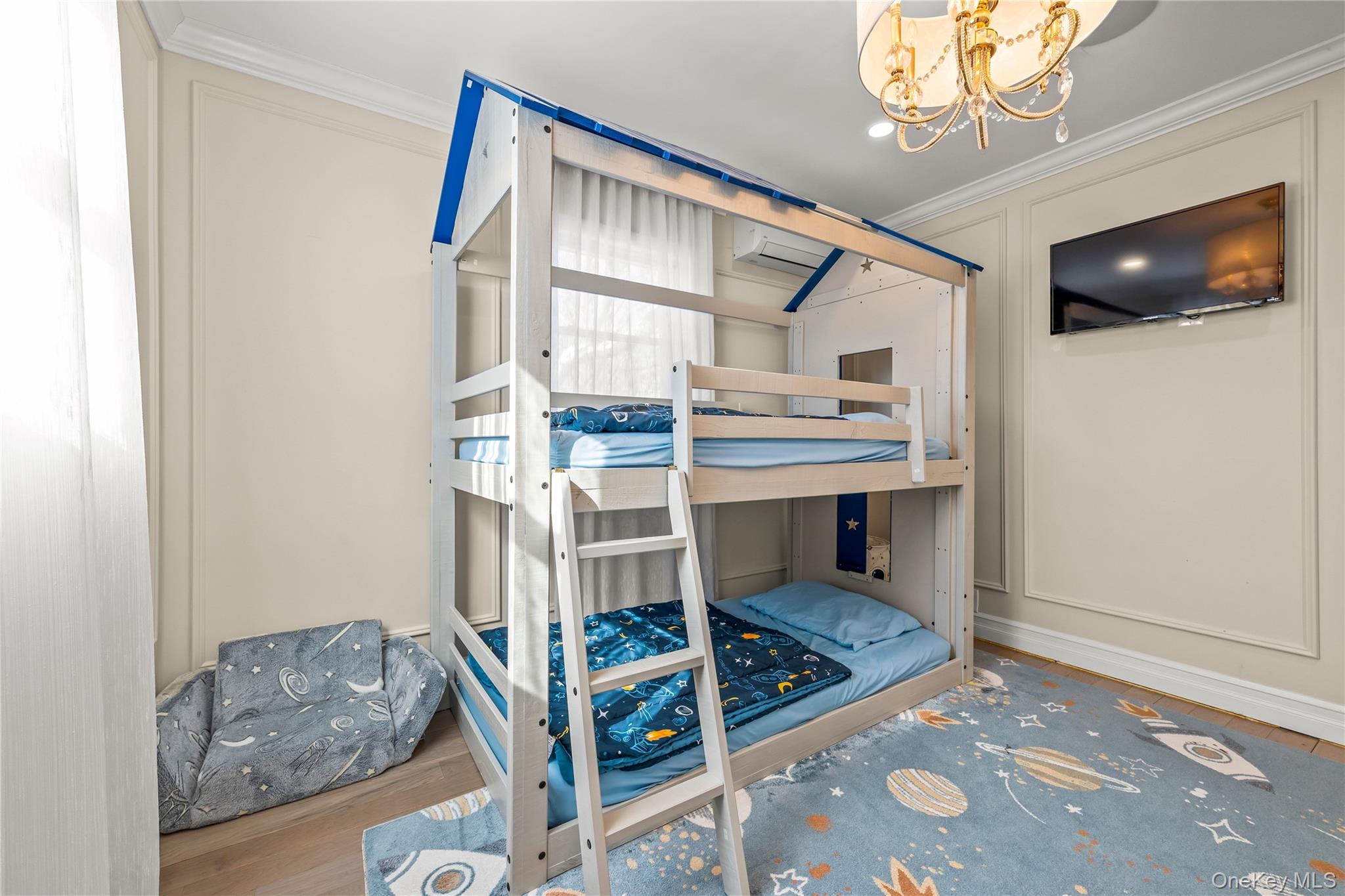 #16 photo, 7304 193rd Street, Fresh Meadows , NY 11366