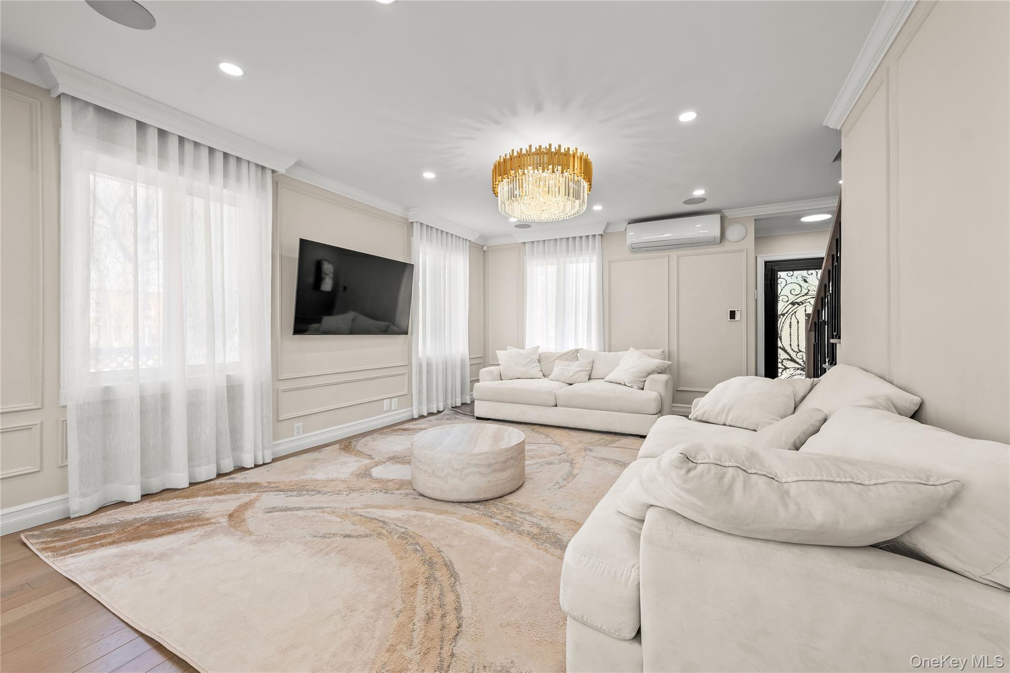 #5 photo, 7304 193rd Street, Fresh Meadows , NY 11366