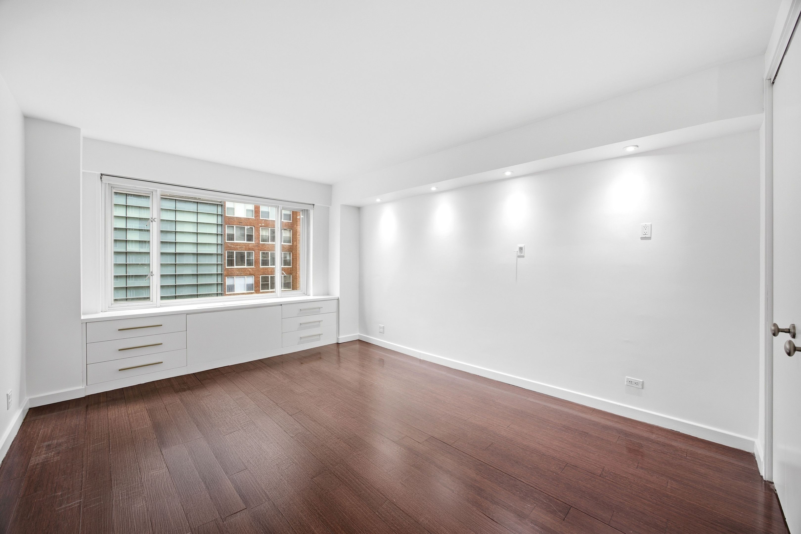 #20 photo, 166 E 63rd Street, Манхэттен ‖ Lenox Hill , NY 10065