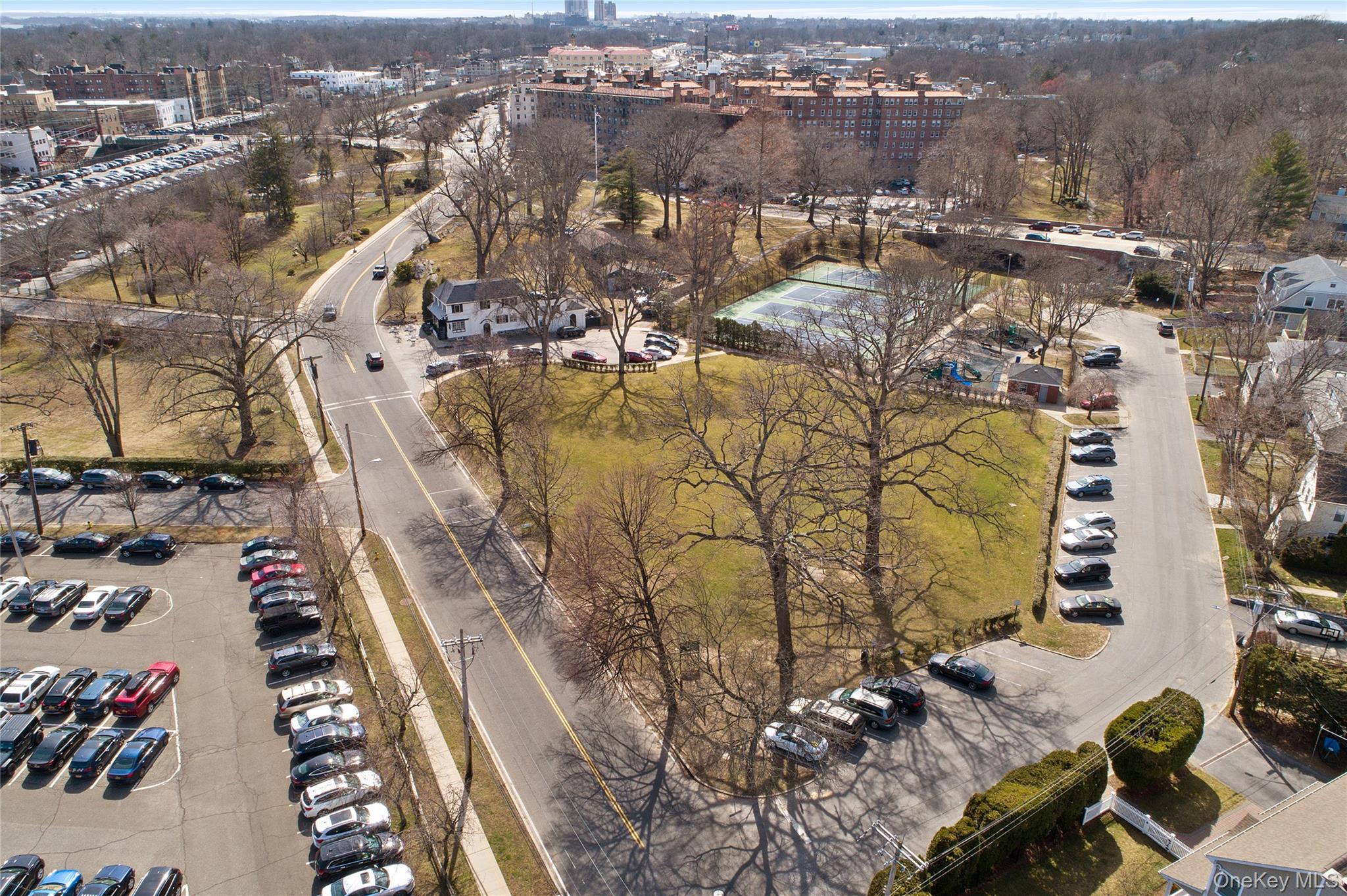 #10 photo, 121 Myrtle Boulevard, Larchmont , NY 10538