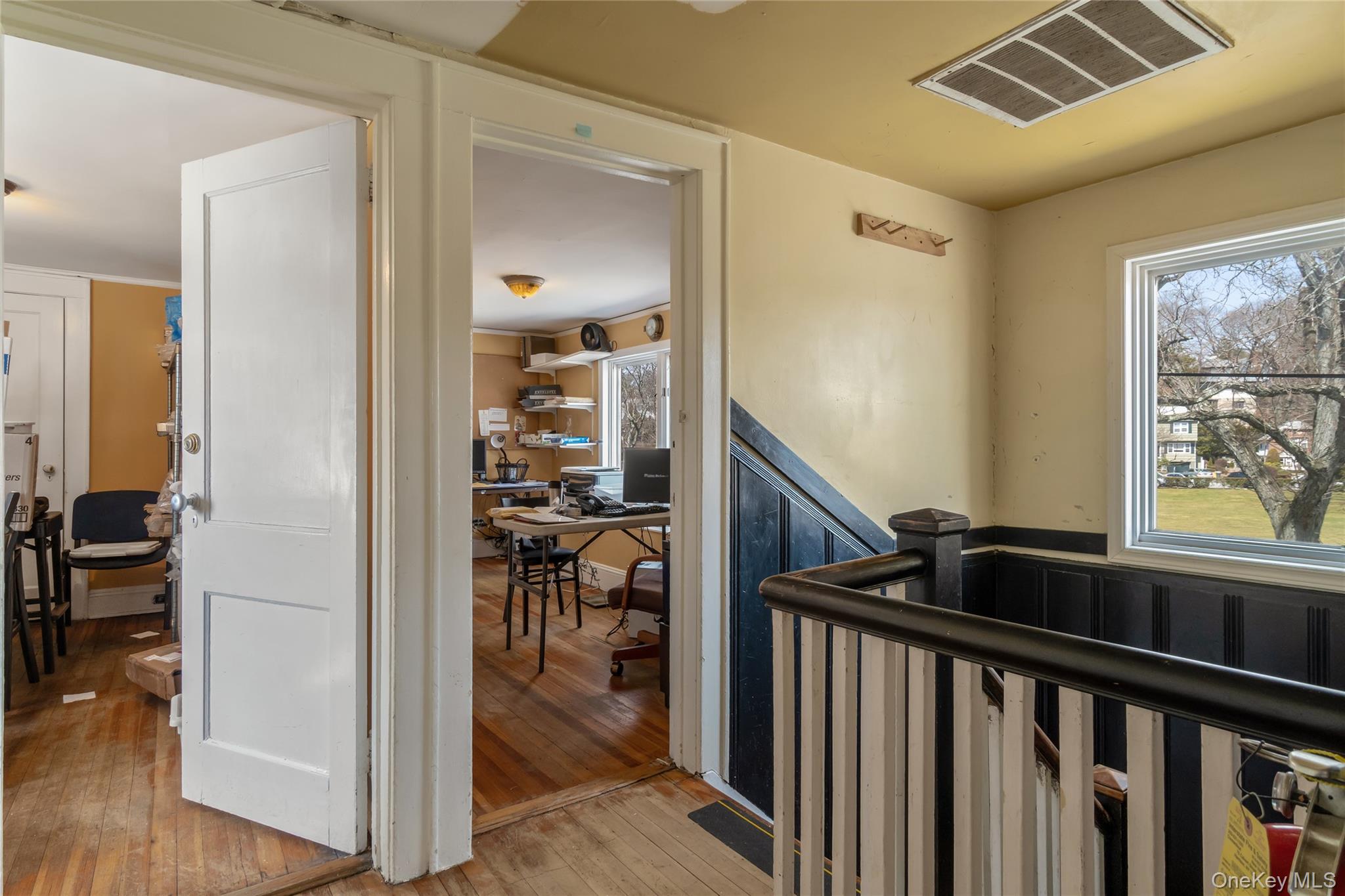 #16 photo, 121 Myrtle Boulevard, Larchmont , NY 10538