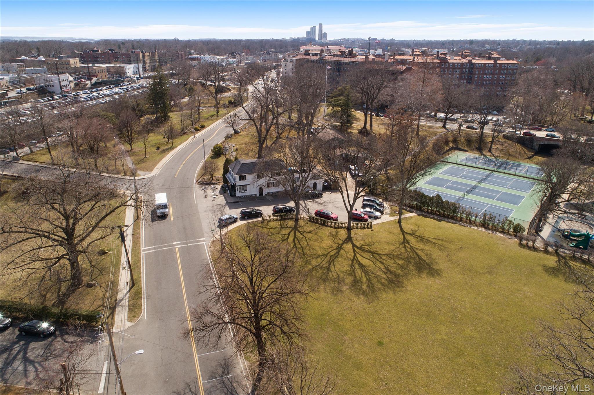 #5 photo, 121 Myrtle Boulevard, Larchmont , NY 10538