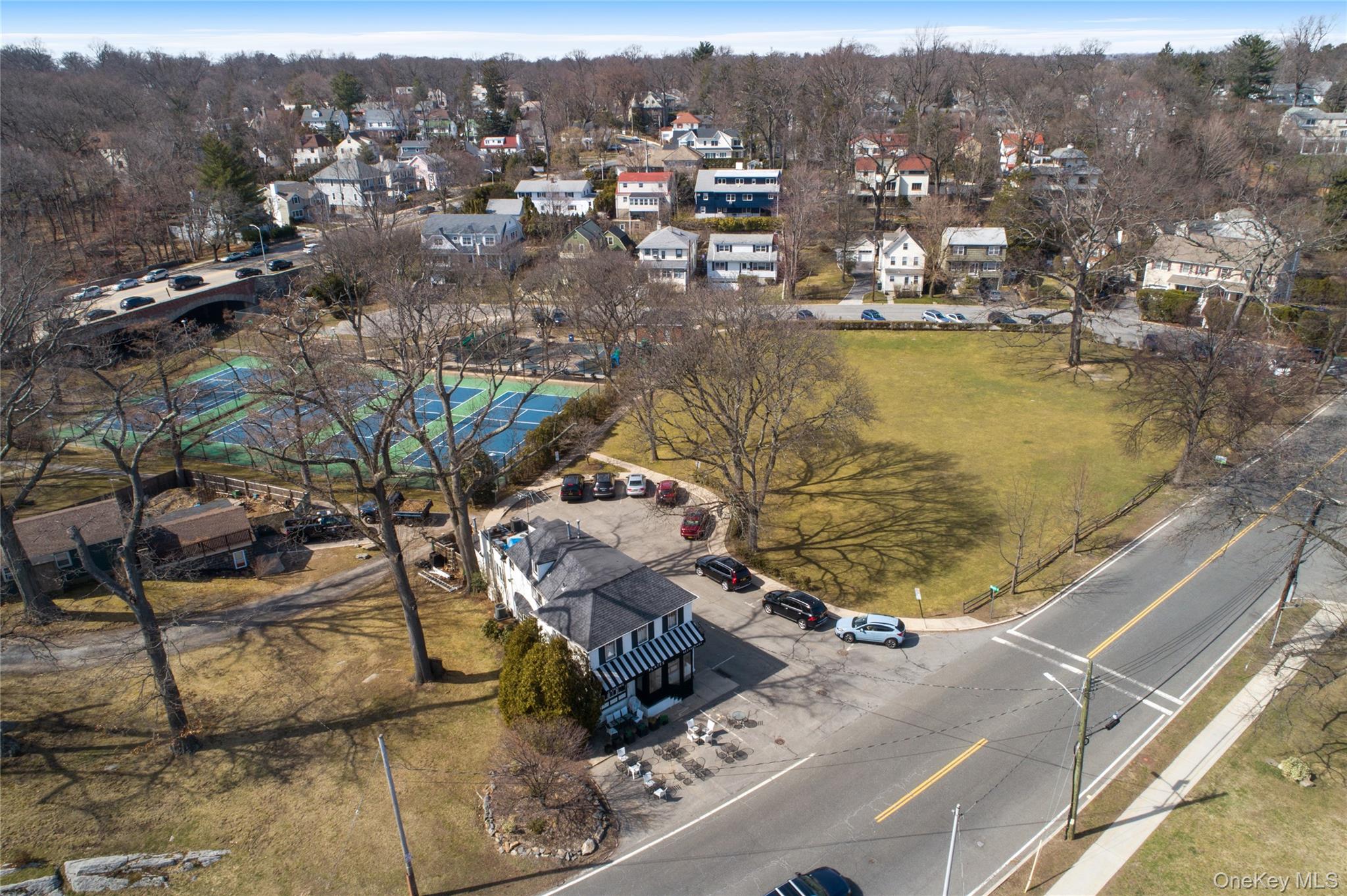 #9 photo, 121 Myrtle Boulevard, Larchmont , NY 10538