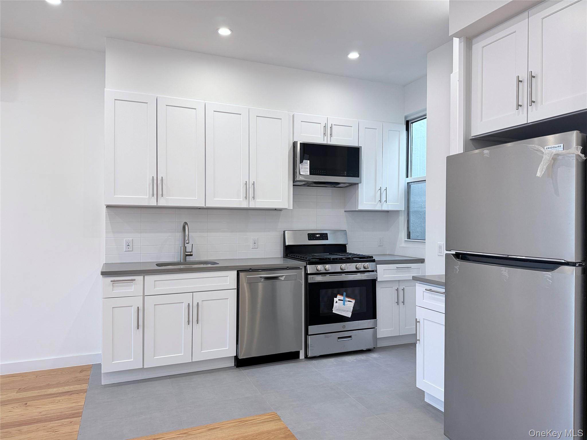 #4 photo, 4018 50th Avenue, Sunnyside , NY 11104