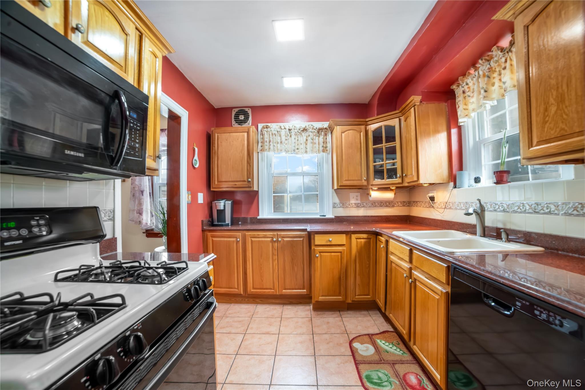 #10 photo, 248-21 87th Avenue, كوينز Bellerose , NY 11426