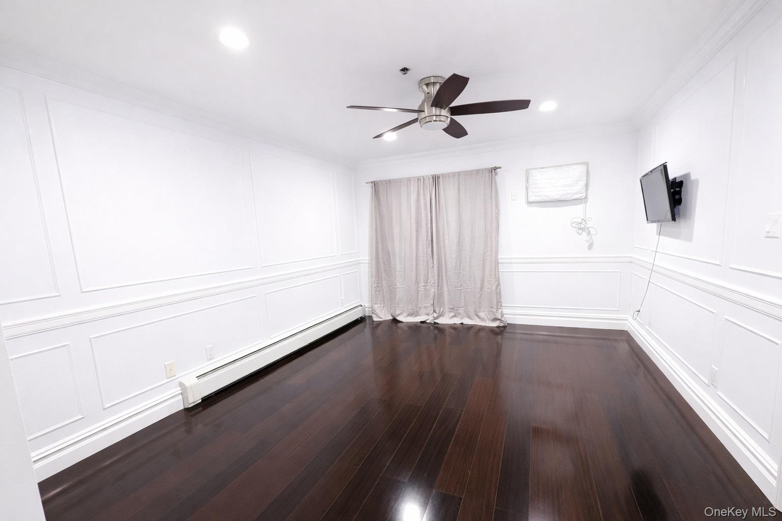 #4 photo, 14116 84th Drive, קווינס Briarwood , NY 11435