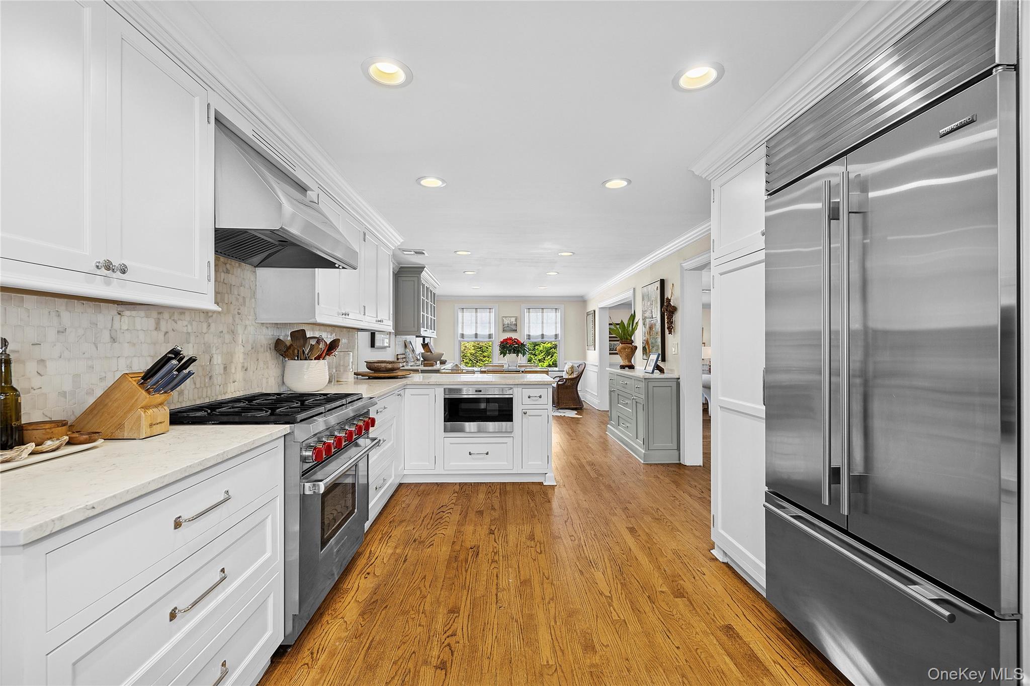 #12 photo, 39 Barkers Point Road, Port Washington , NY 11050