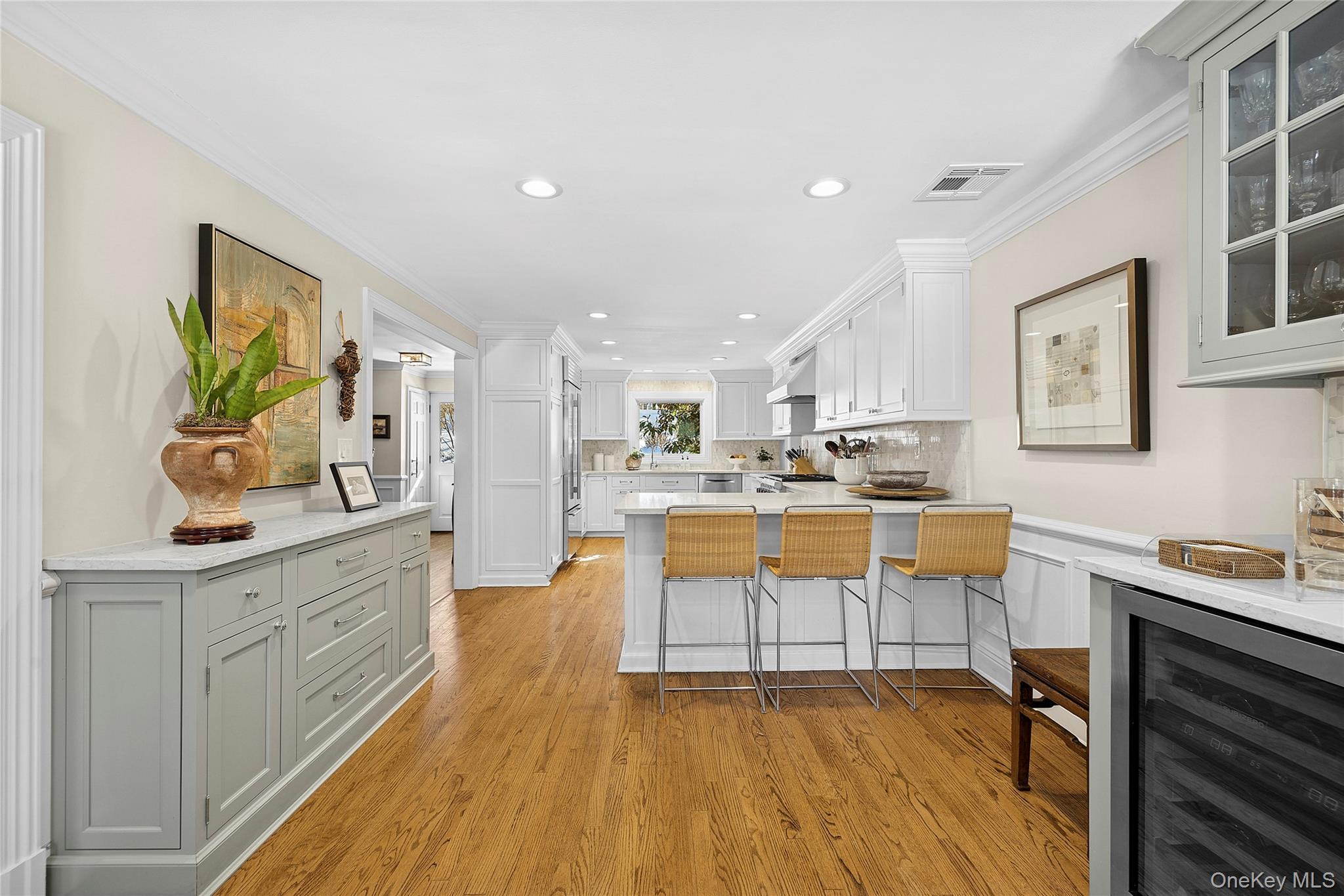 #13 photo, 39 Barkers Point Road, Port Washington , NY 11050