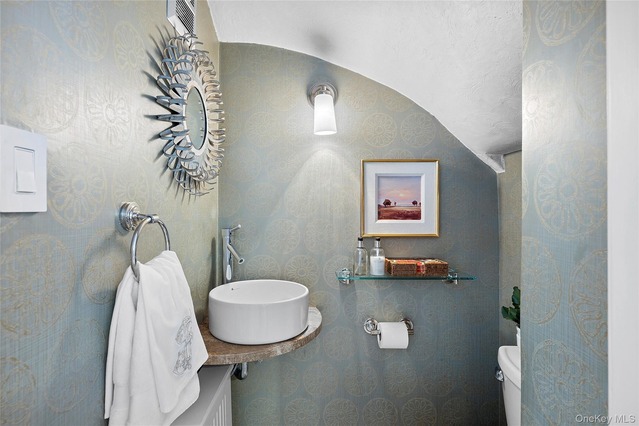 #15 photo, 39 Barkers Point Road, Port Washington , NY 11050