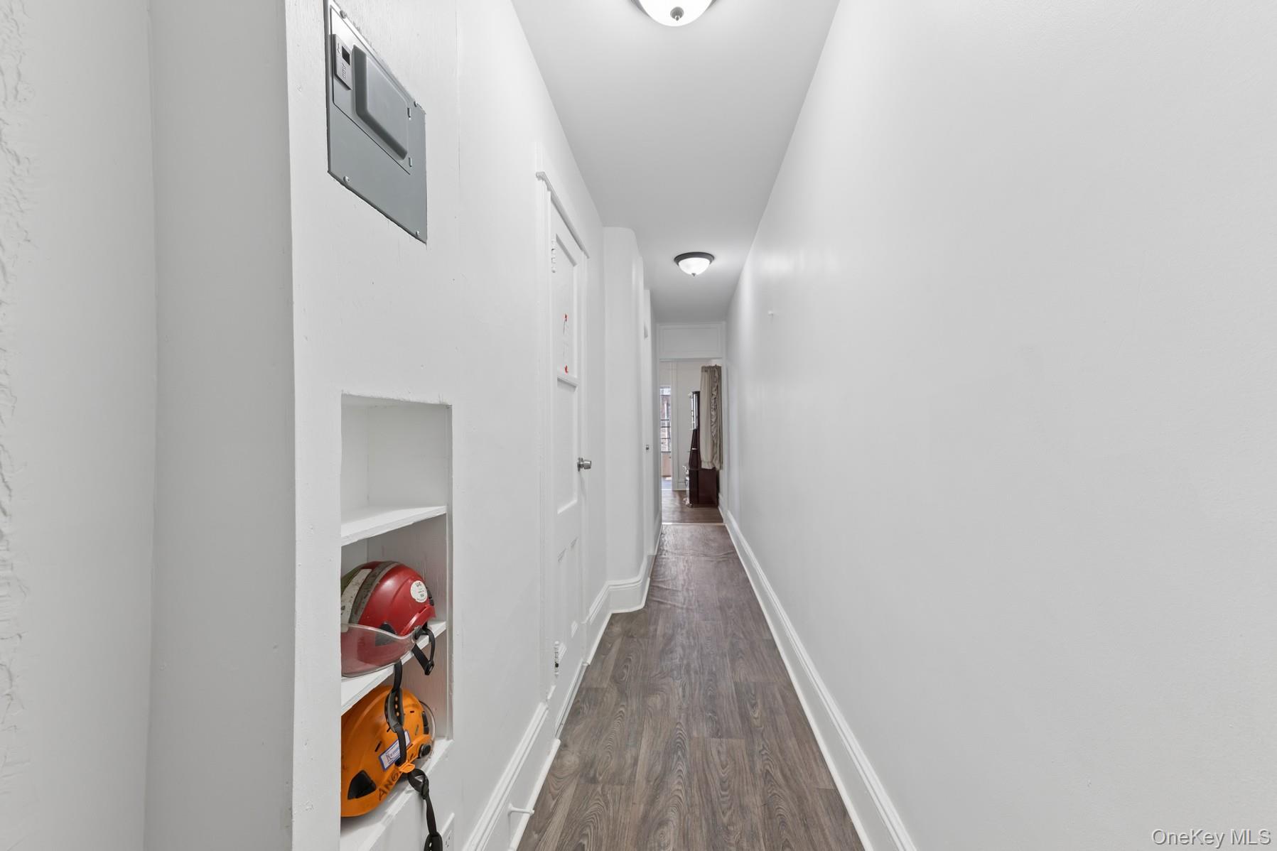 #15 photo, 1811 Centre Street, कुईंस Ridgewood , NY 11385