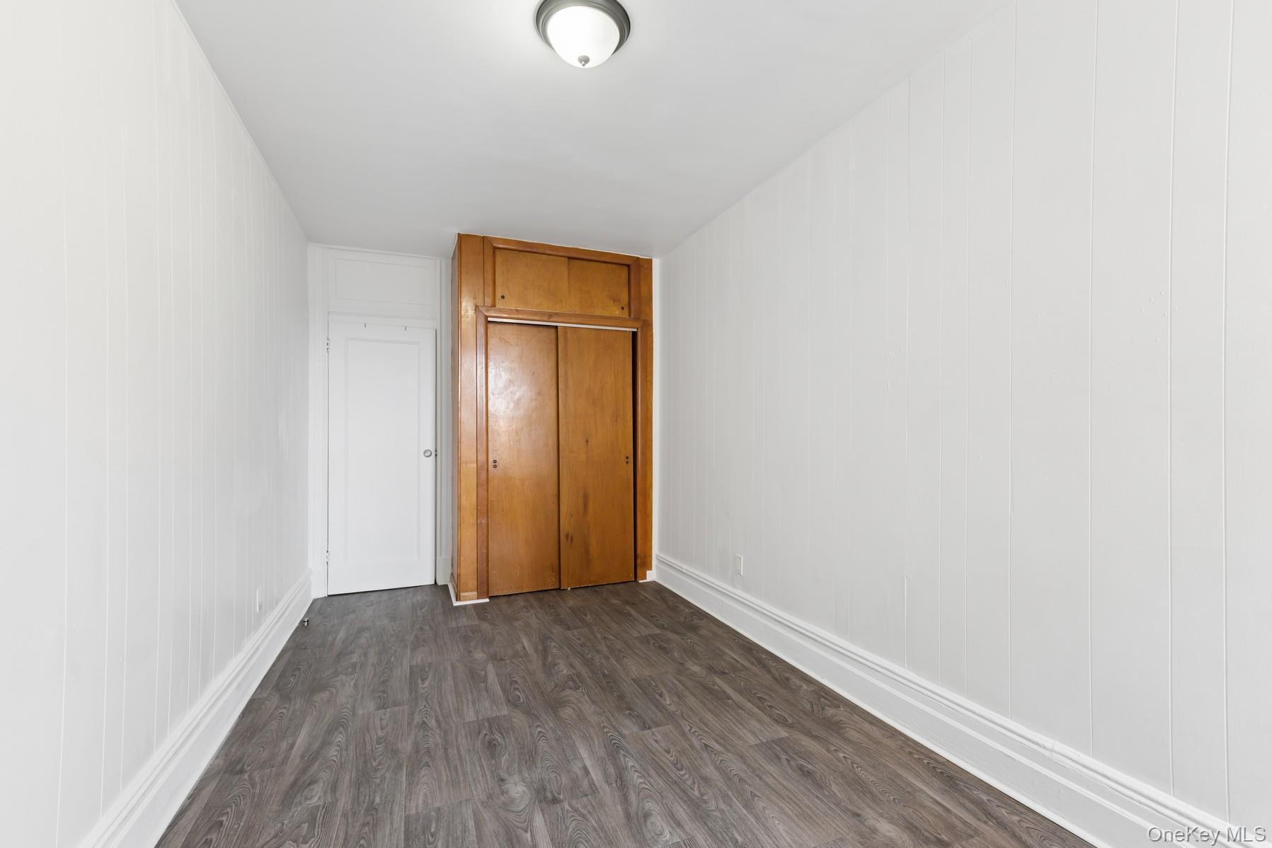 #19 photo, 1811 Centre Street, कुईंस Ridgewood , NY 11385