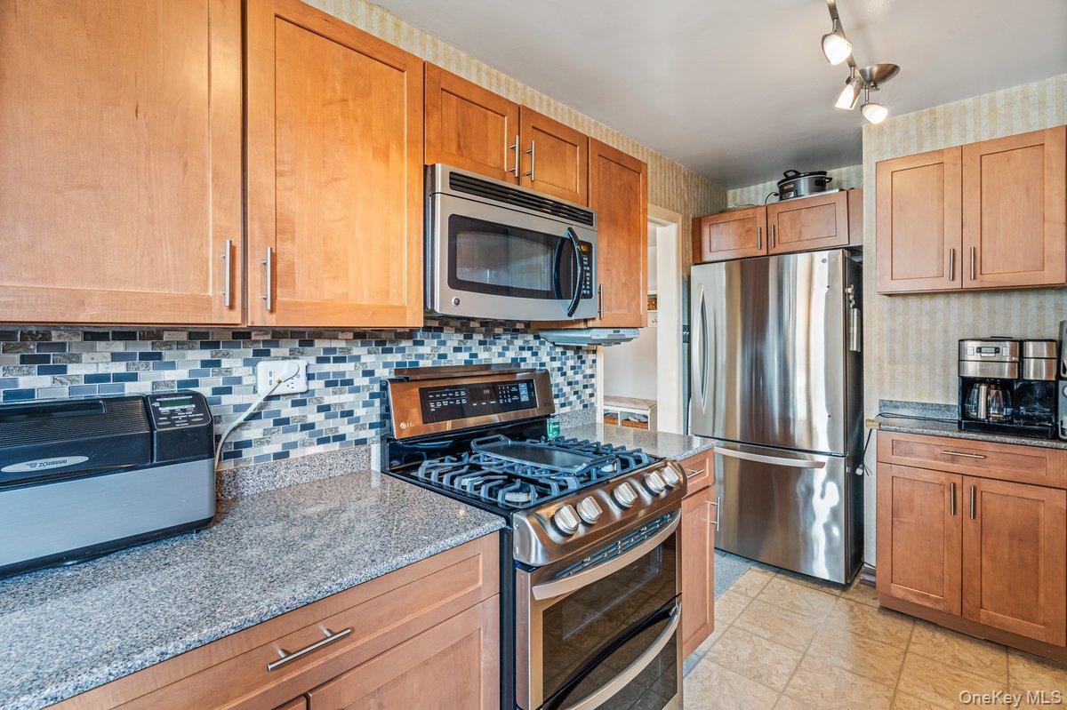 #3 photo, 18-55 Corporal Kennedy ST, Bayside , NY 11360