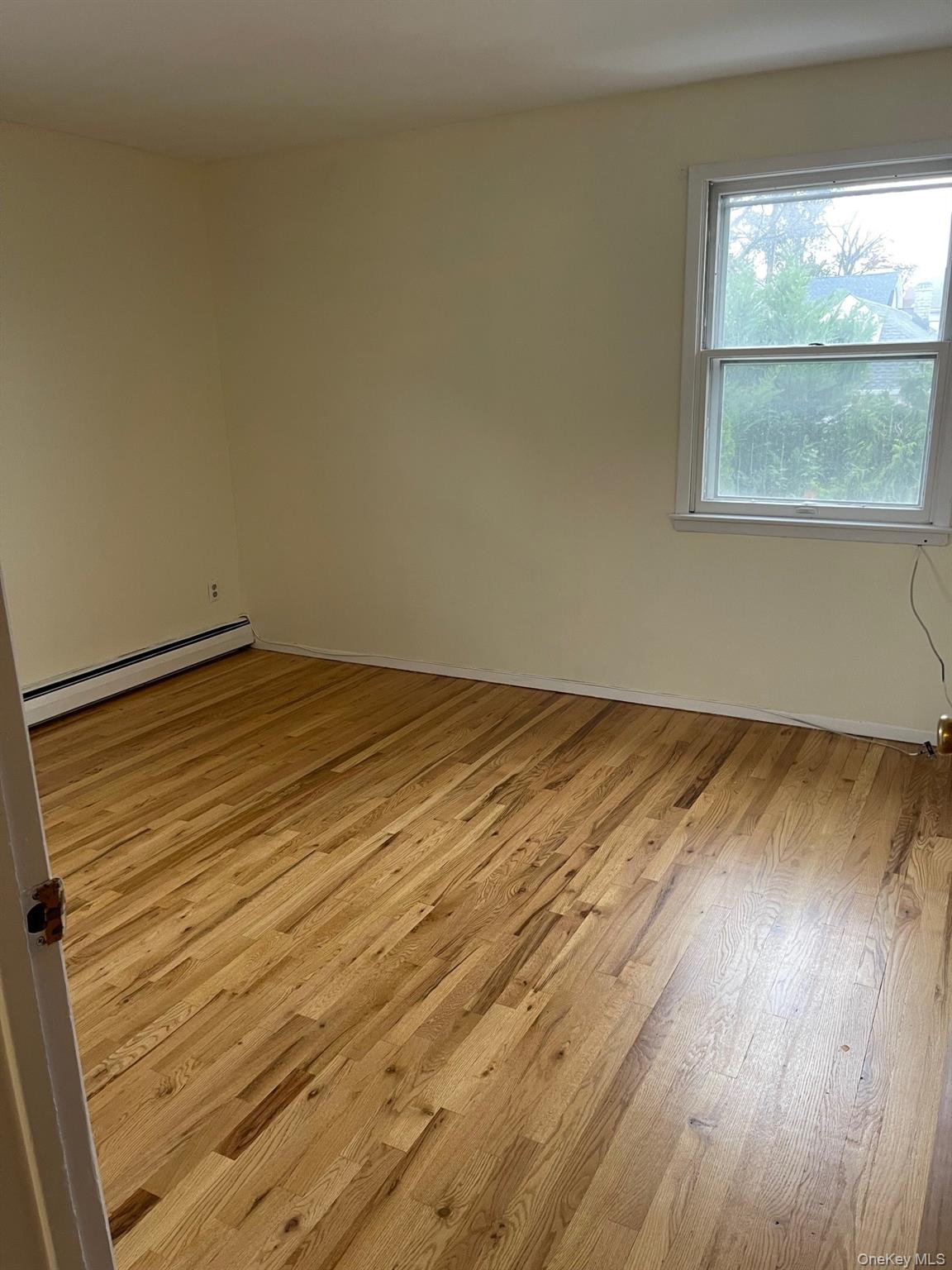 #7 photo, 717 Clarence Avenue, Бронкс ‖ Bronx , NY 10465