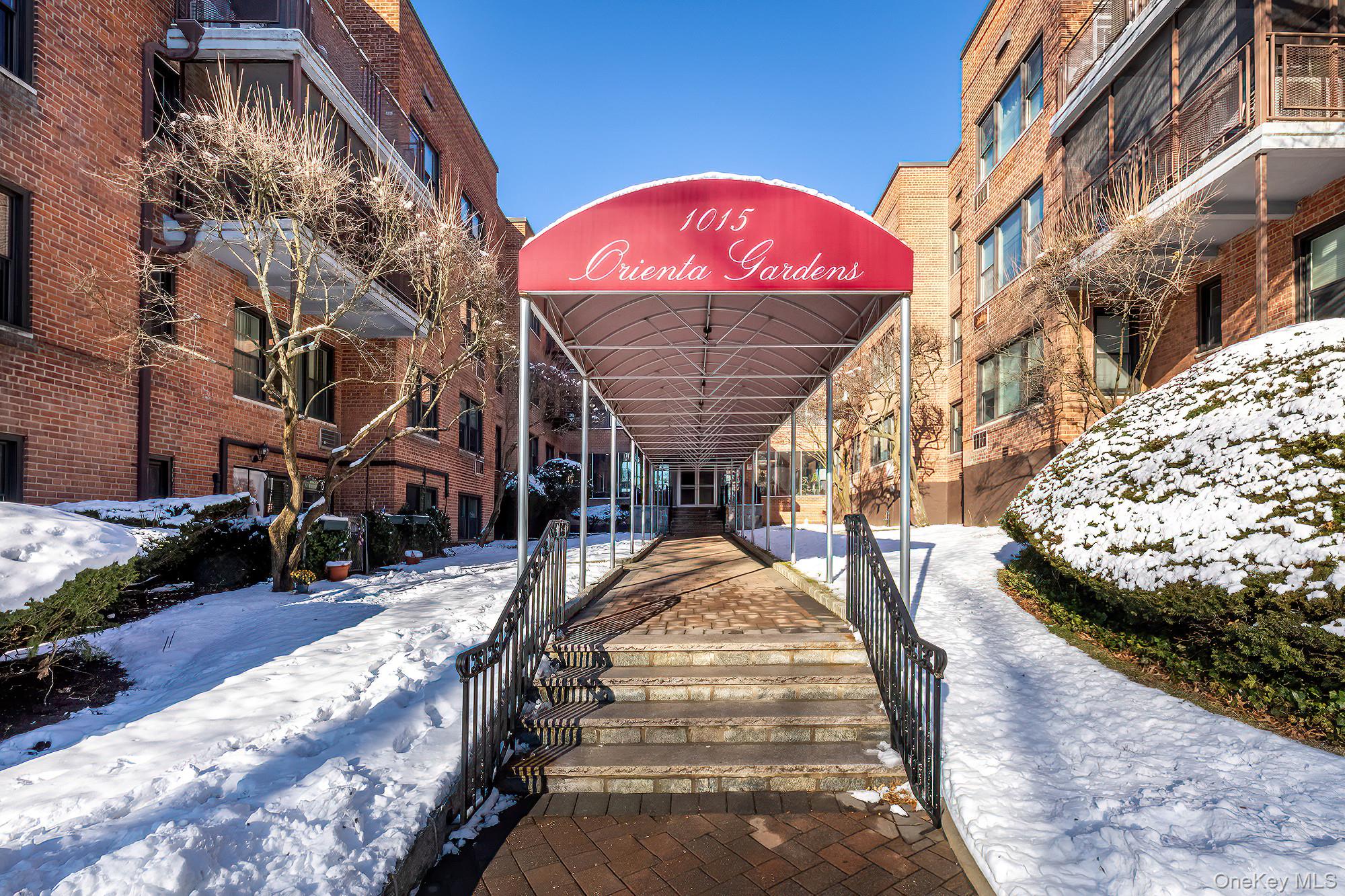 #1 photo, 1015 Old Post Road, Mamaroneck , NY 10543