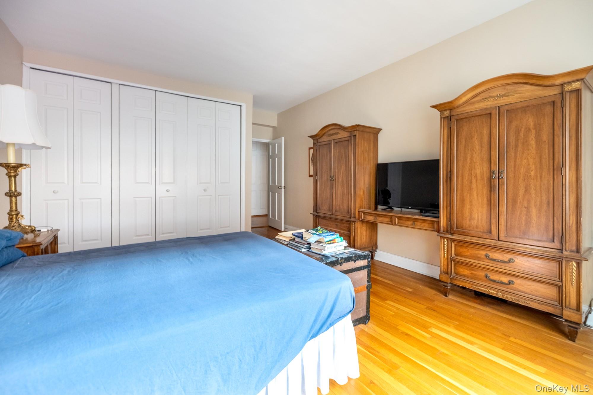 #15 photo, 1015 Old Post Road, Mamaroneck , NY 10543