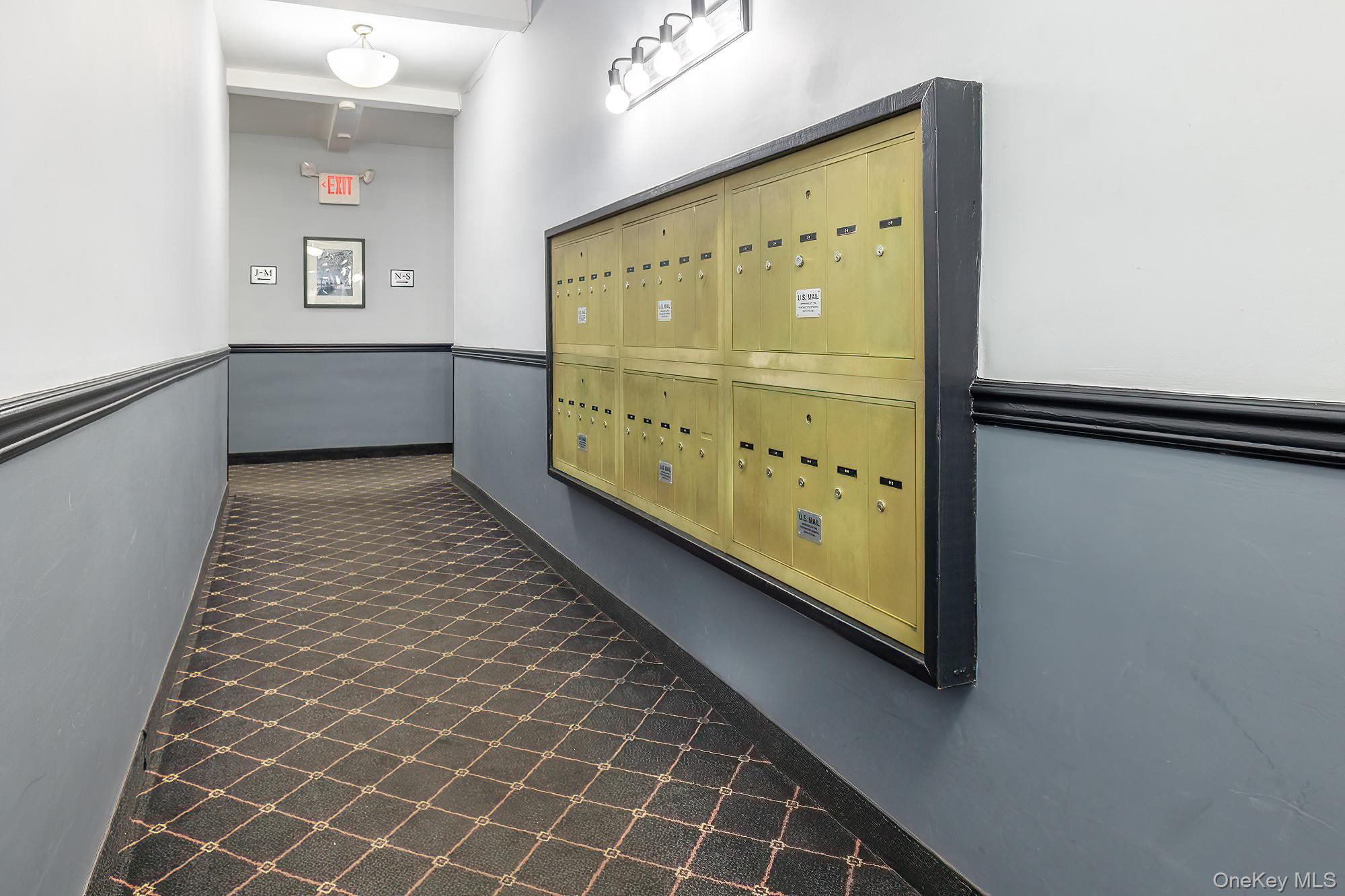 #4 photo, 1015 Old Post Road, Mamaroneck , NY 10543