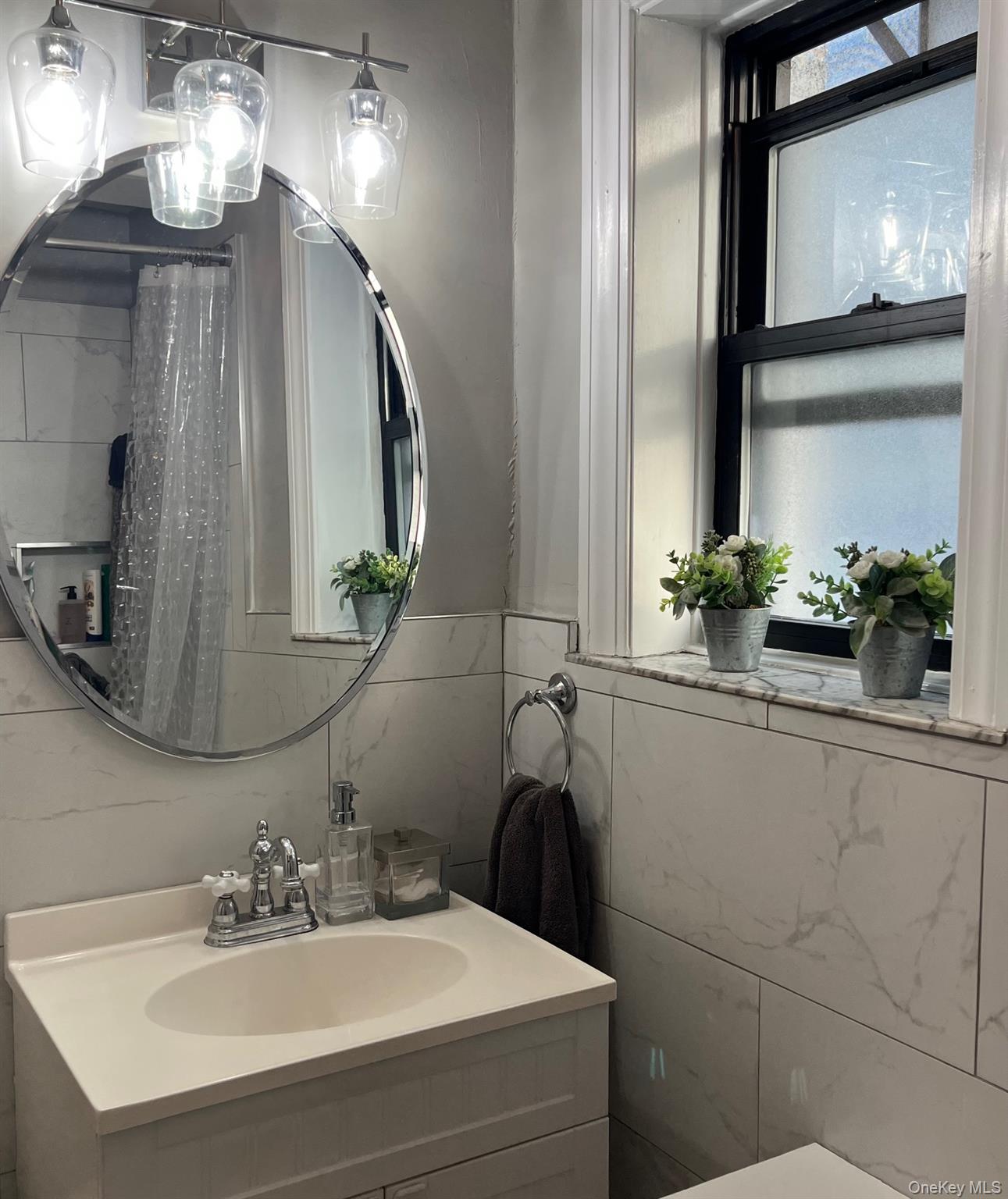 #9 photo, 36 West Pondfield Road, 브롱크스 Bronxville , NY 10708