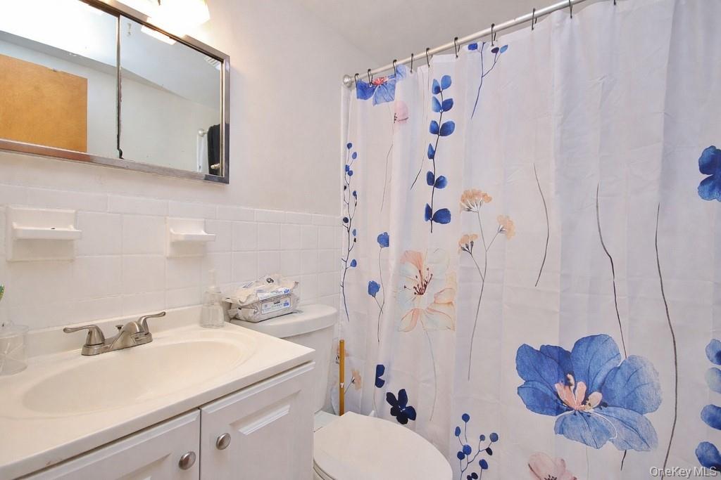 #15 photo, 423 Parkview View Avenue, Yonkers , NY 10710