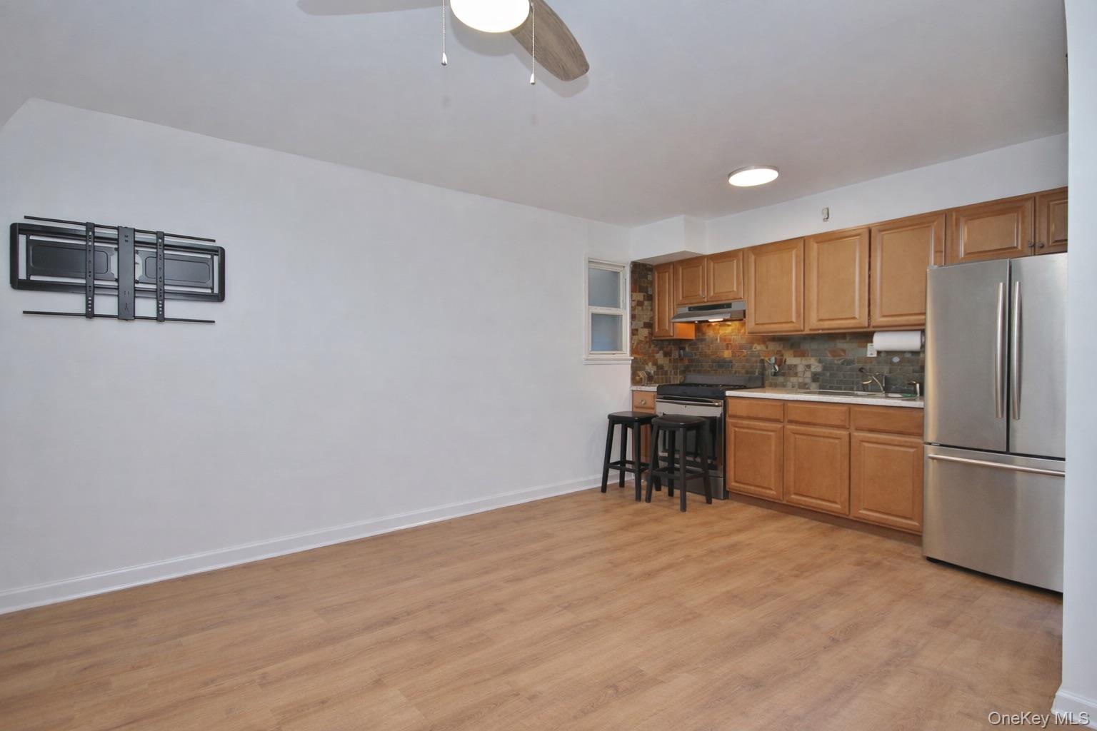 #19 photo, 423 Parkview View Avenue, Yonkers , NY 10710