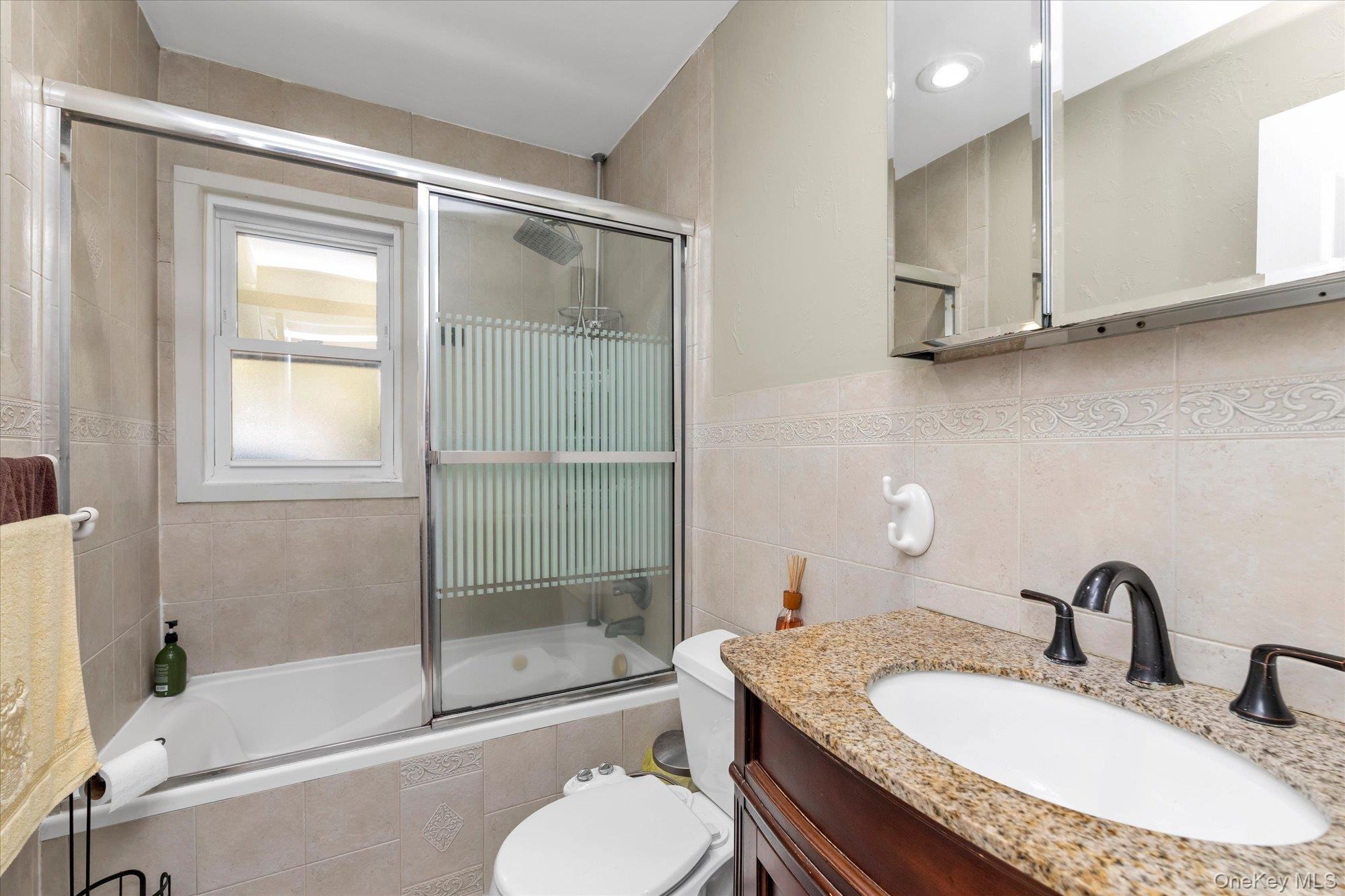 #11 photo, 2463 Lindy Road, নাসাউ কাউন্টি Westbury , NY 11590