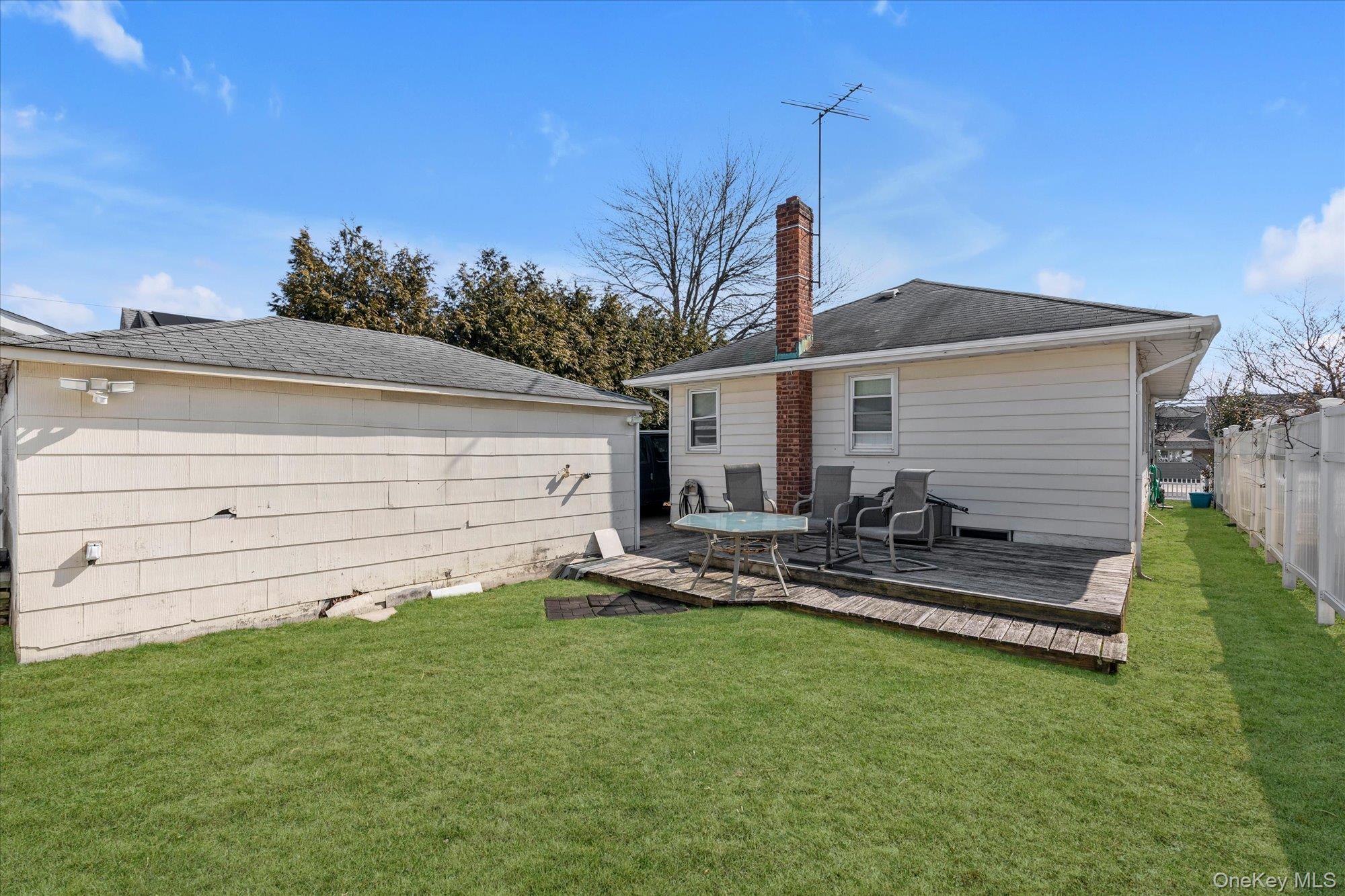 #15 photo, 2463 Lindy Road, নাসাউ কাউন্টি Westbury , NY 11590