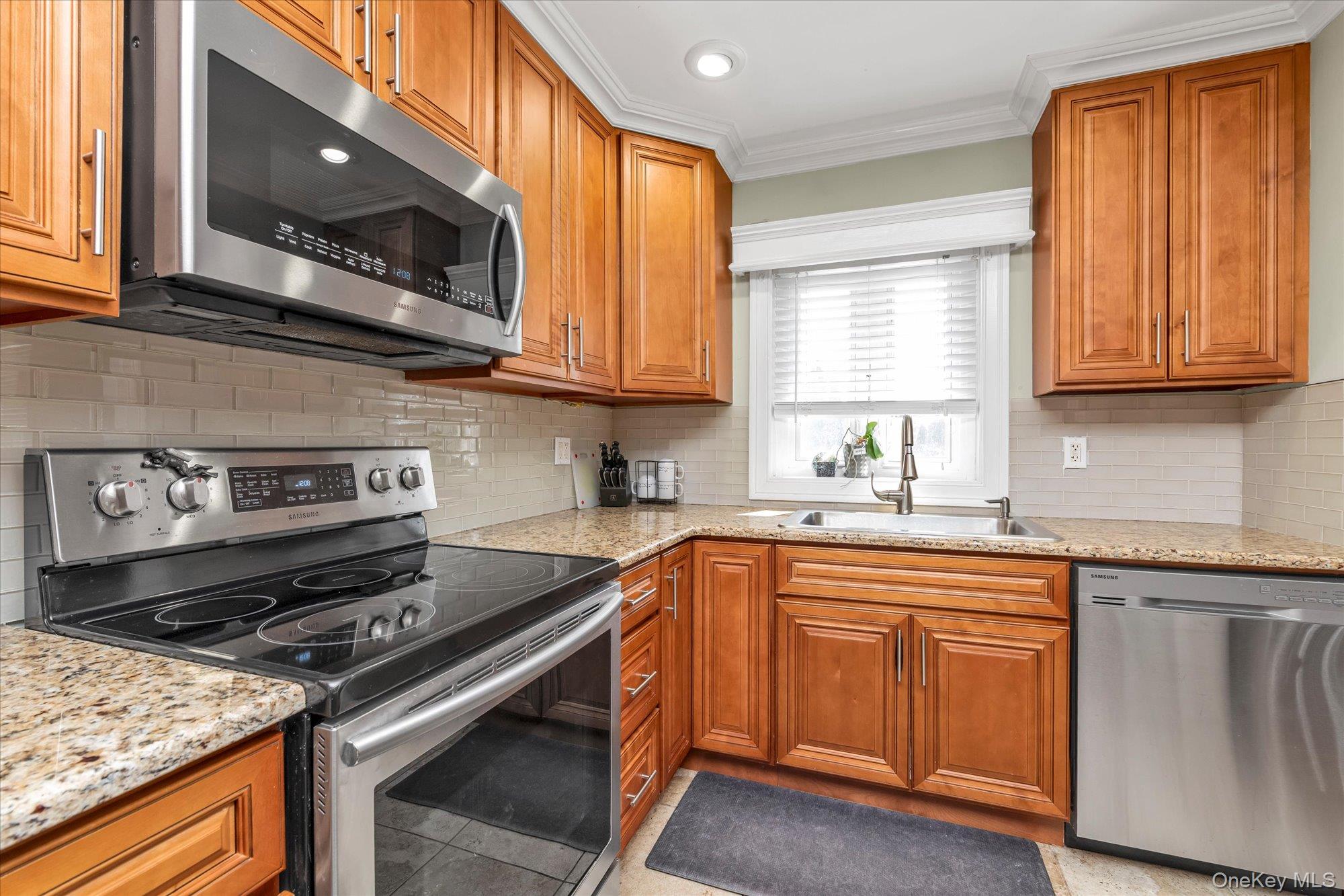 #7 photo, 2463 Lindy Road, নাসাউ কাউন্টি Westbury , NY 11590