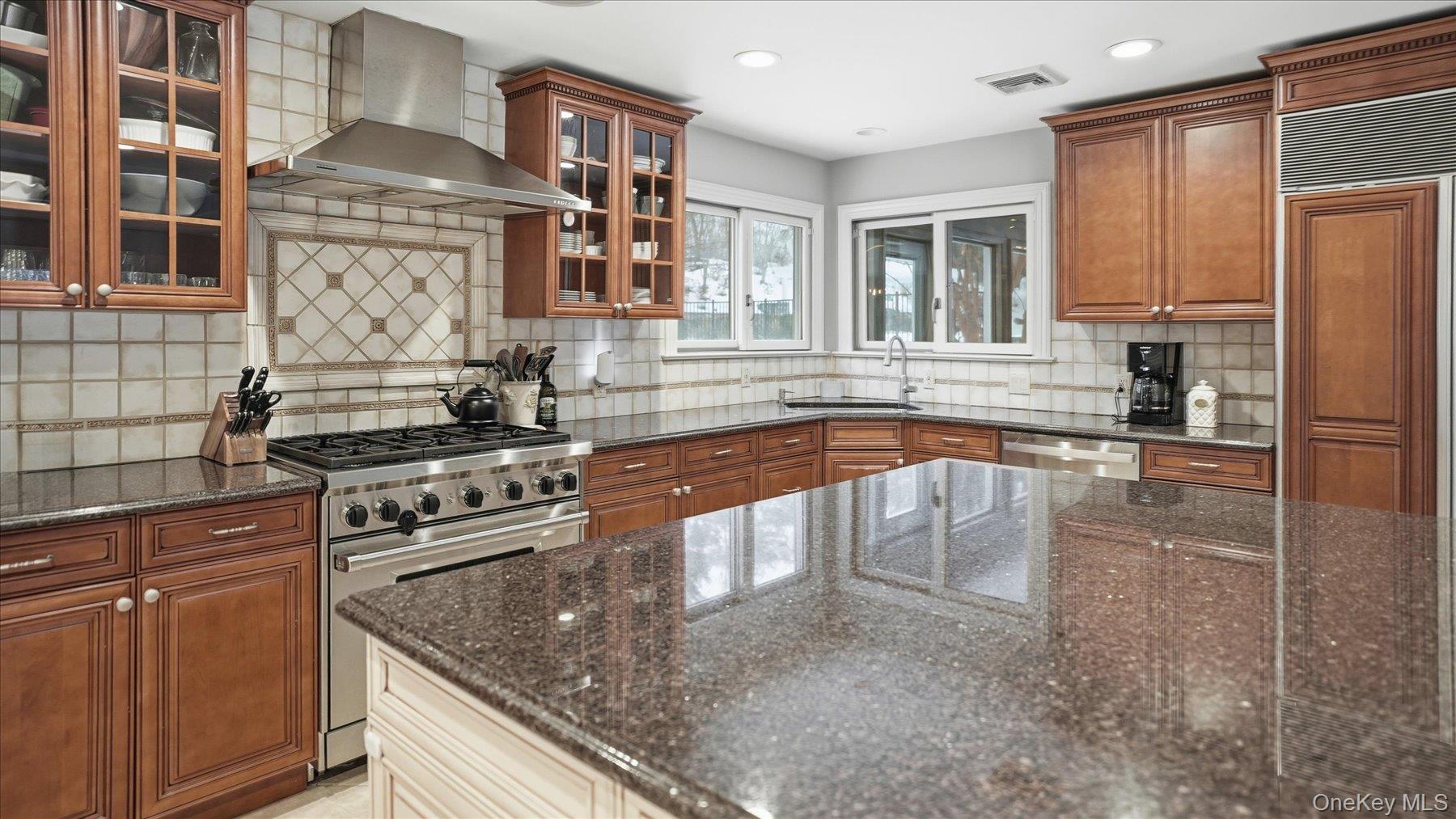 #13 photo, 16 Daniel Lane, Dix Hills , NY 11746