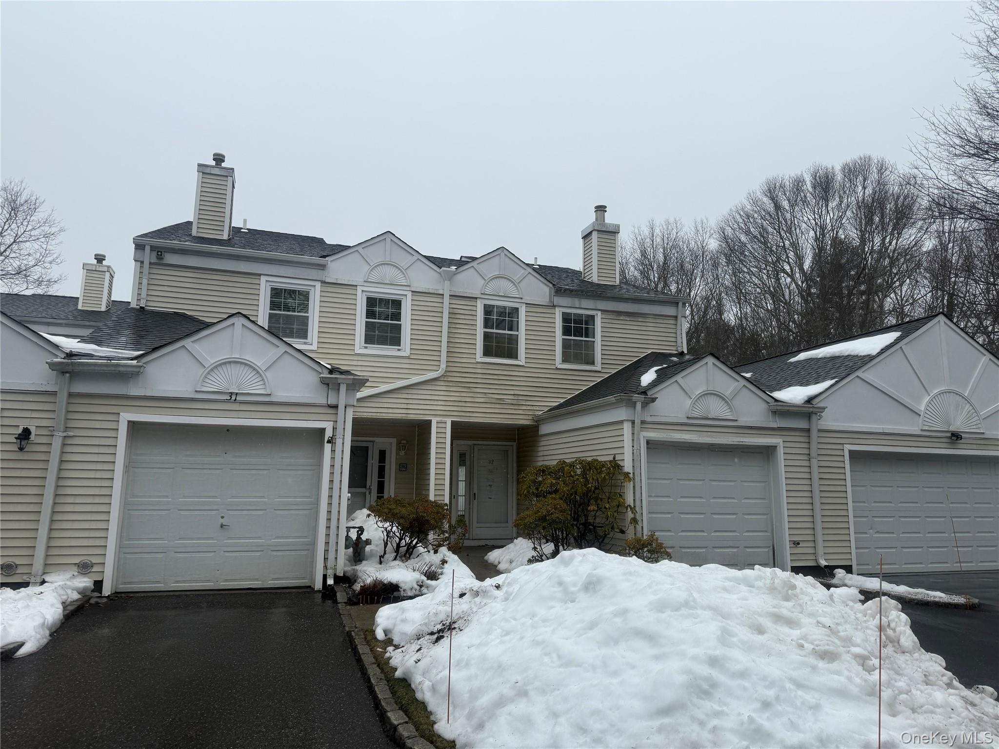 #1 photo, 32 Quail Court, Саффолк ‖ Manorville , NY 11949
