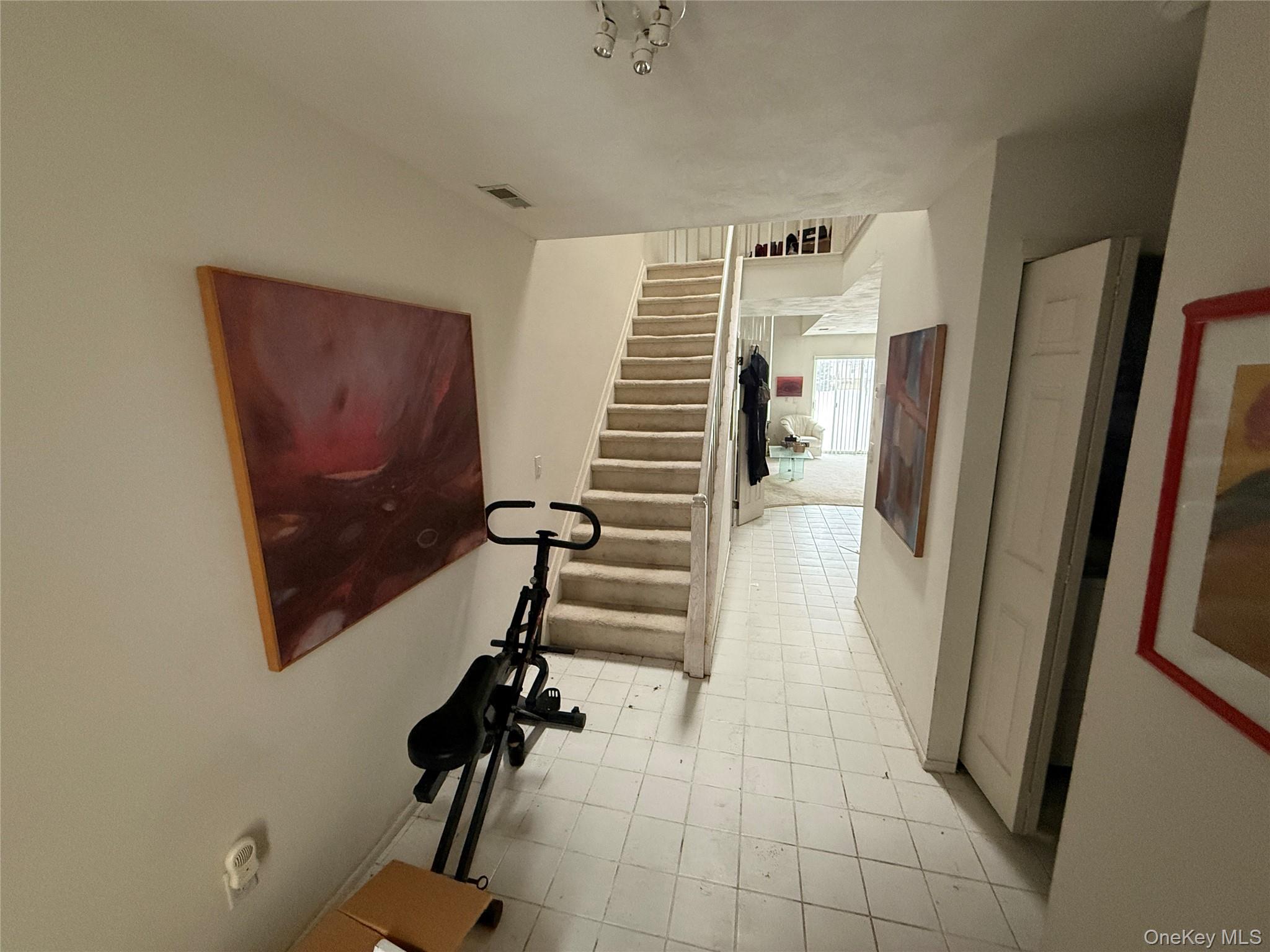 #2 photo, 32 Quail Court, Саффолк ‖ Manorville , NY 11949