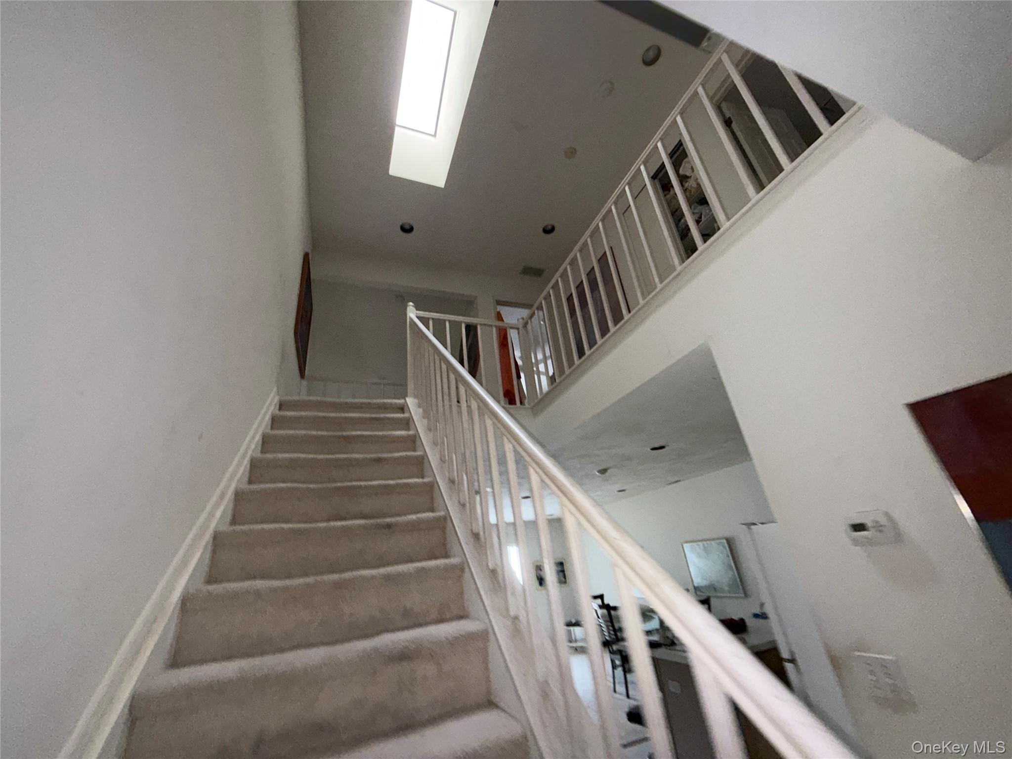 #8 photo, 32 Quail Court, Саффолк ‖ Manorville , NY 11949