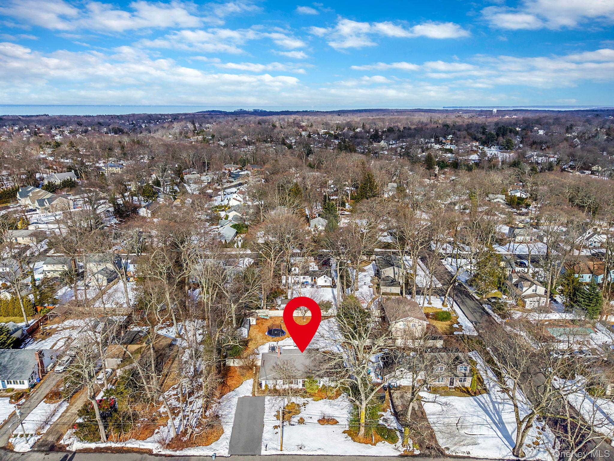 #2 photo, 52 Grant Street, Саффолк ‖ East Northport , NY 11731