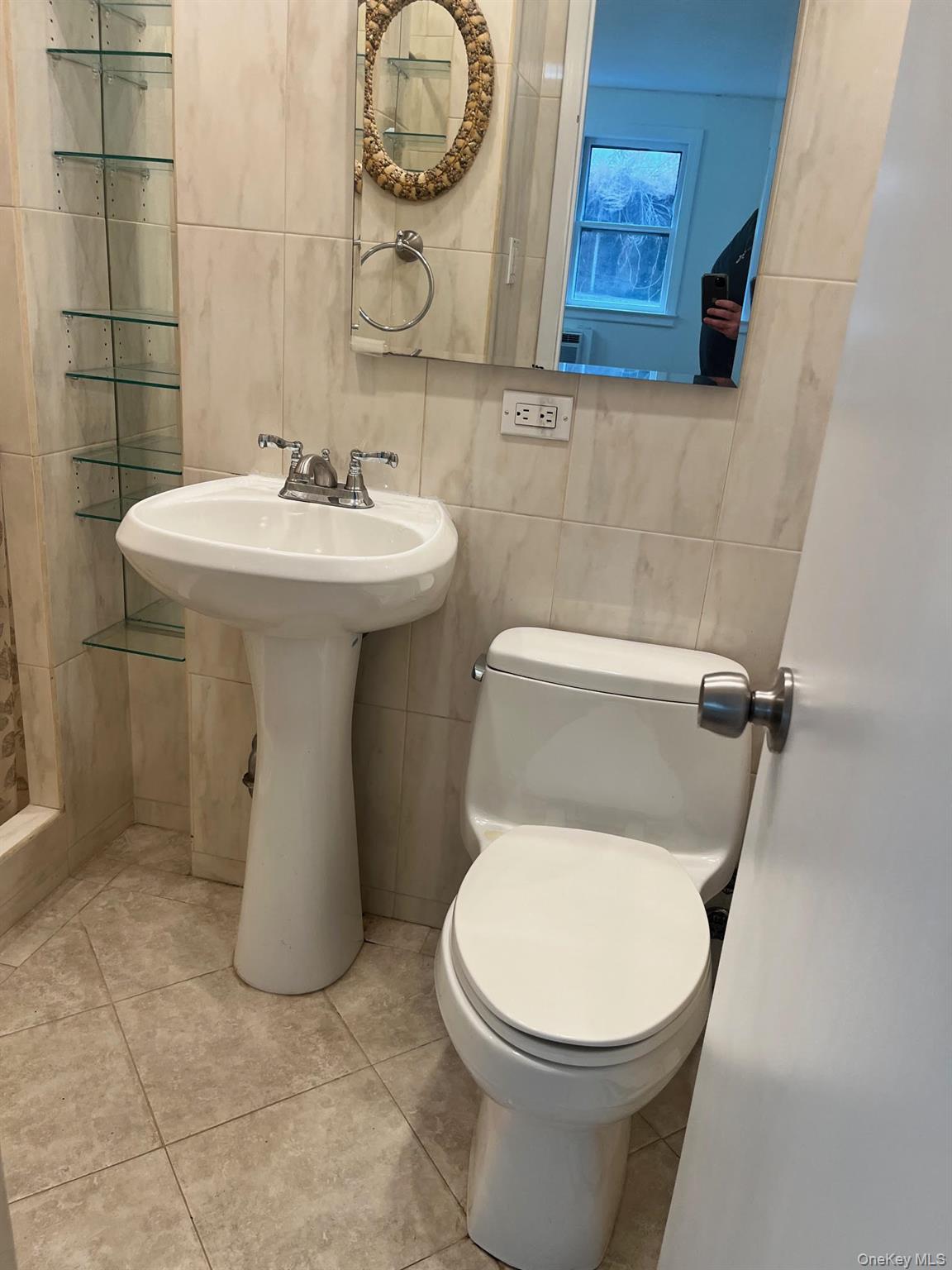 #18 photo, 6512 Maurice Avenue, קווינס Woodside , NY 11377