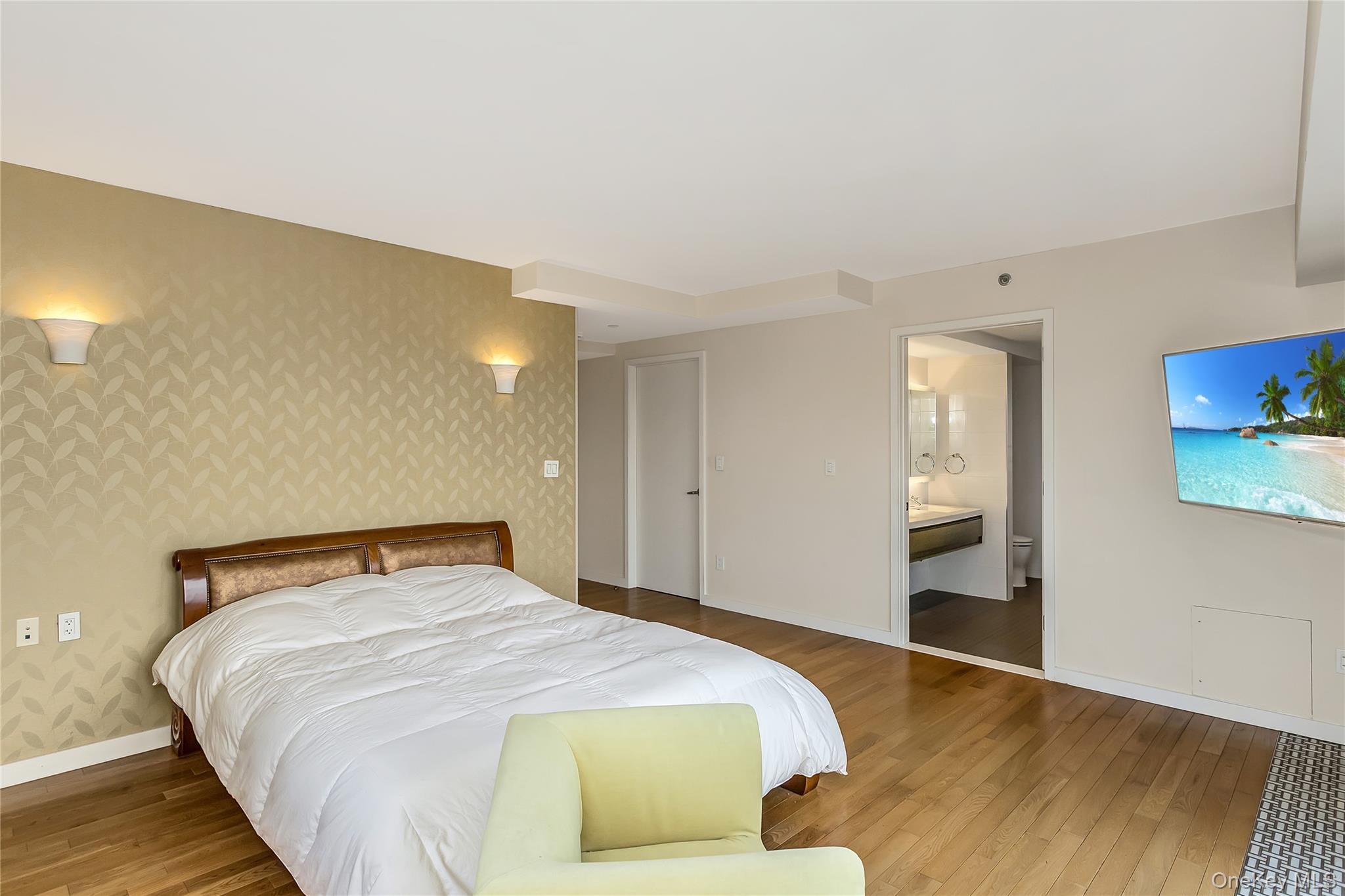 #11 photo, 39-16 Prince Street, Flushing , NY 11354