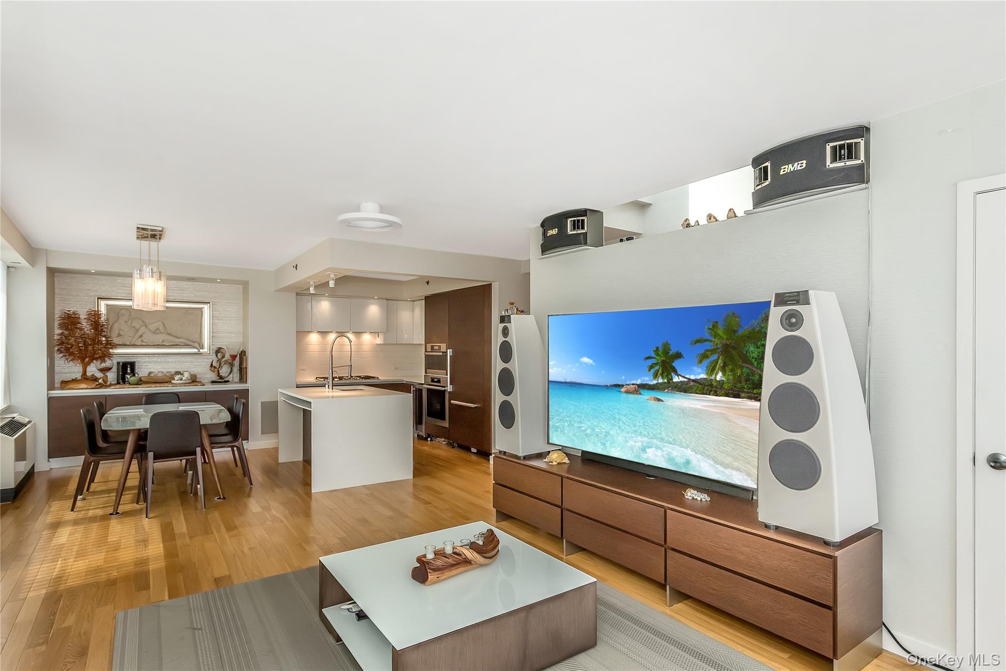 #4 photo, 39-16 Prince Street, Flushing , NY 11354