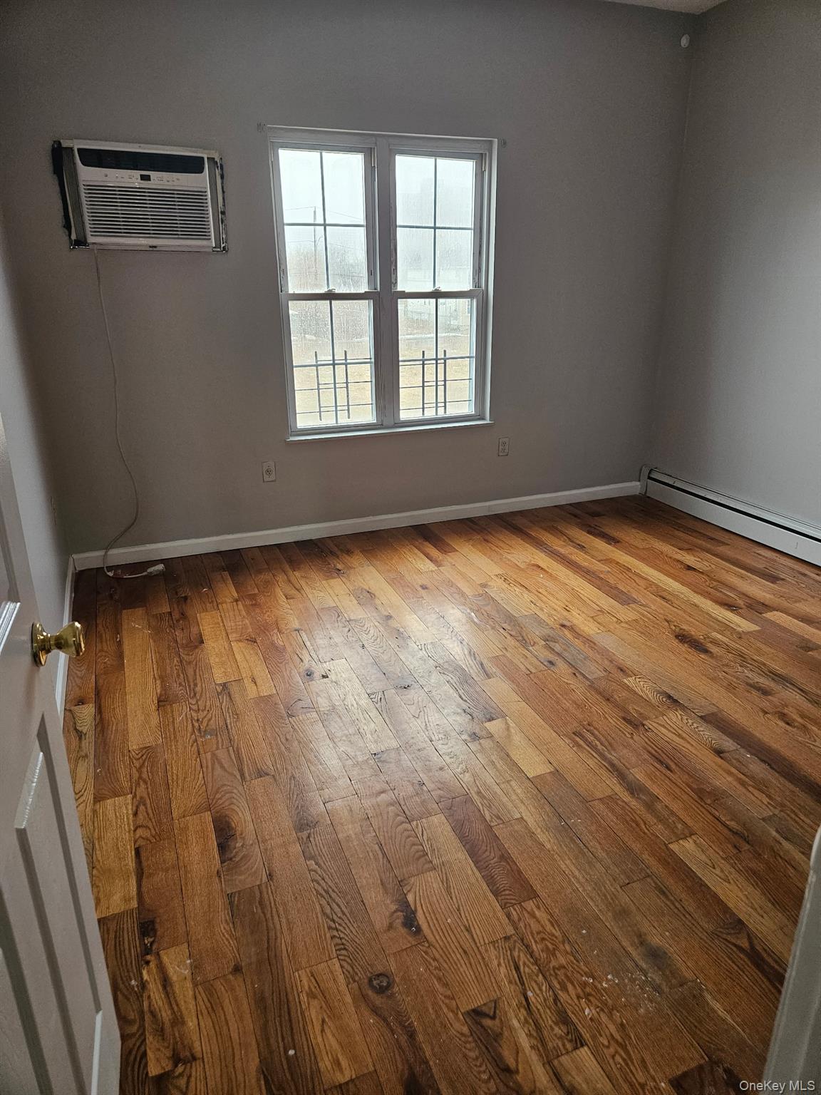 #3 photo, 484 Beach 44th Street, Far Rockaway , NY 11691