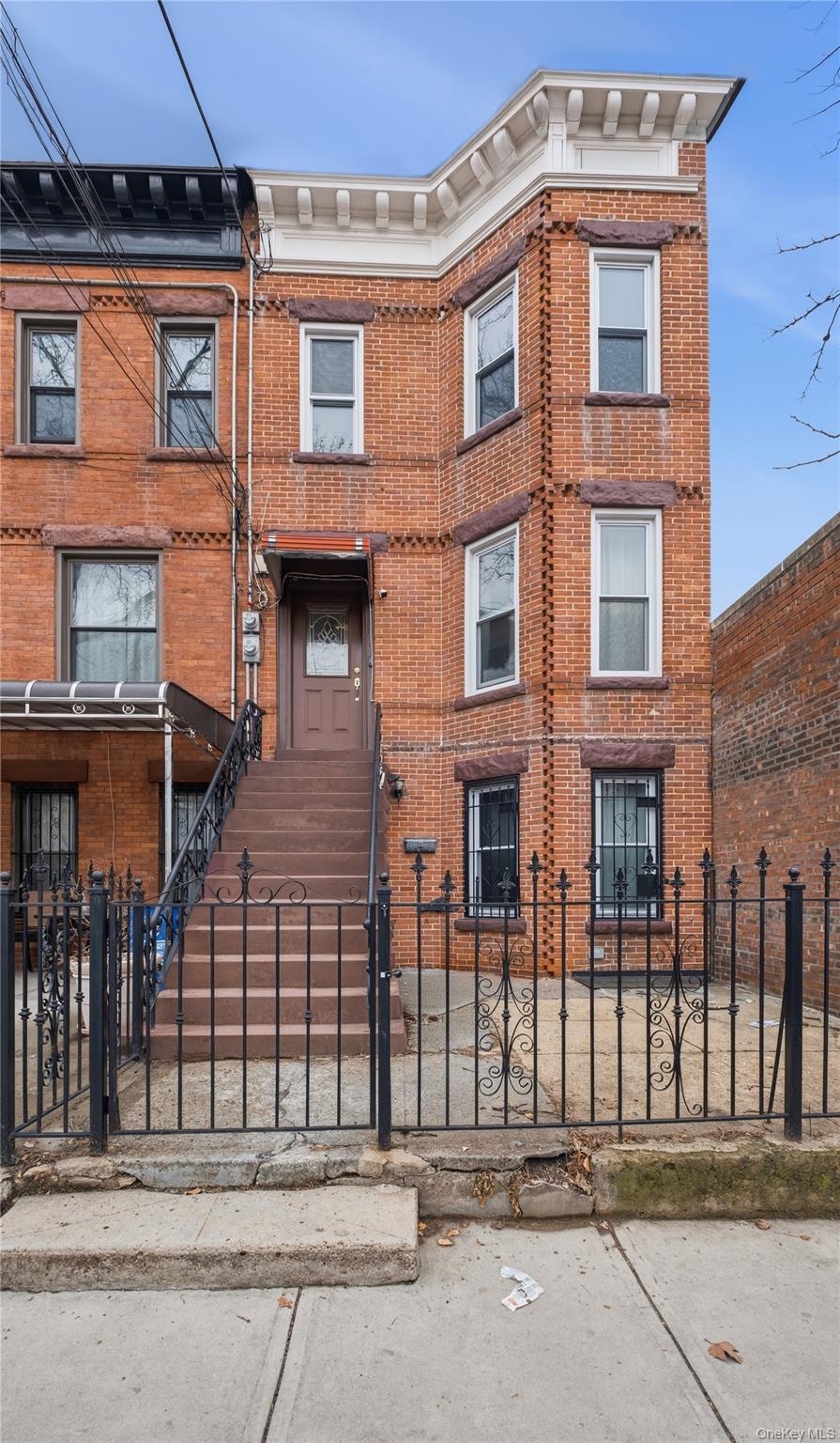 #1 photo, 139 Milford Street, Brooklyn , NY 11208