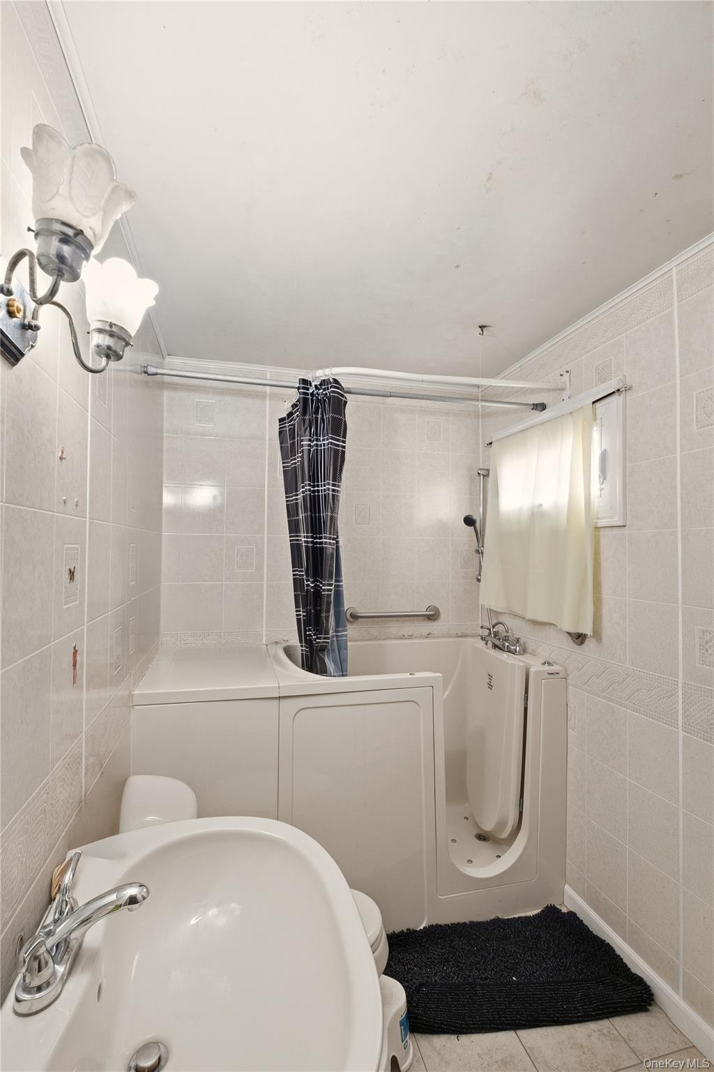 #5 photo, 139 Milford Street, Brooklyn , NY 11208