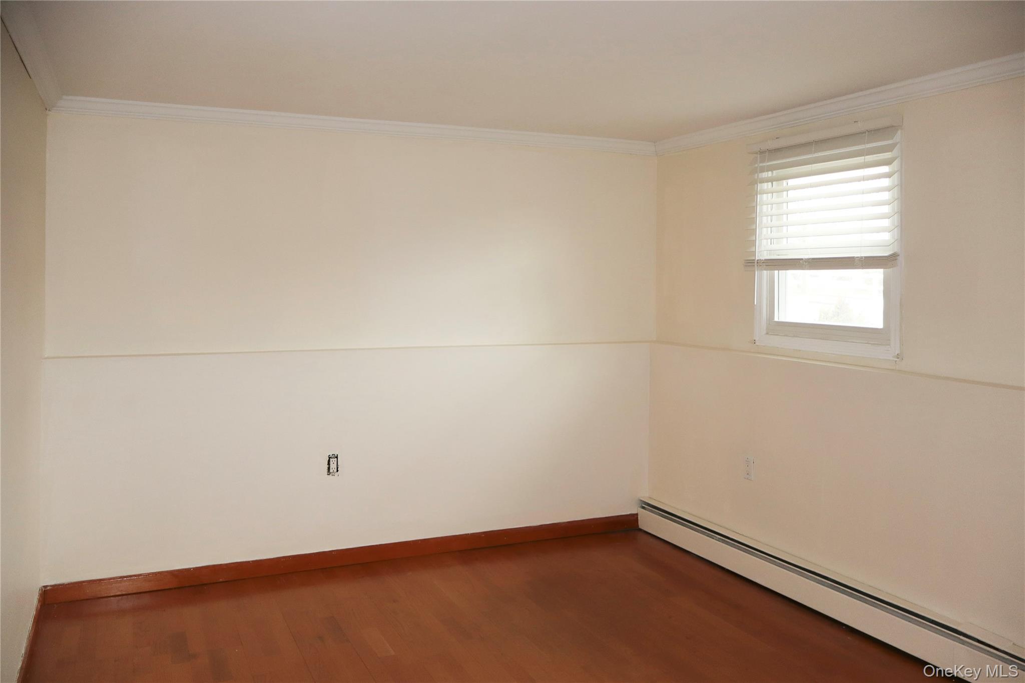 #6 photo, 642 6th Avenue, Саффолк ‖ East Northport , NY 11731