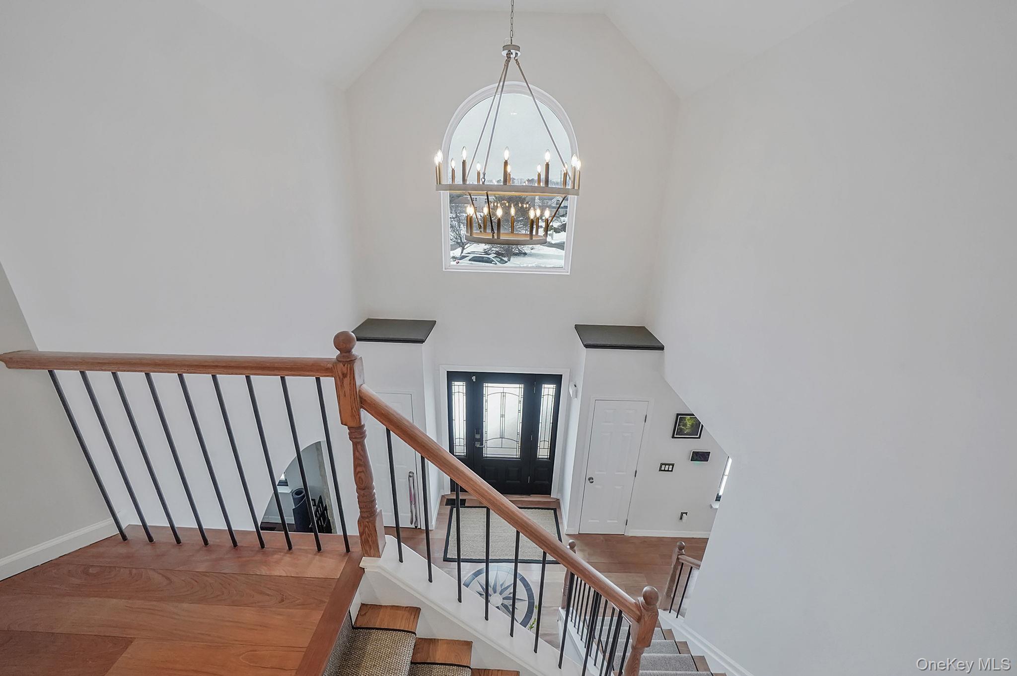 #4 photo, 19 Lindsey Place, Holbrook , NY 11741