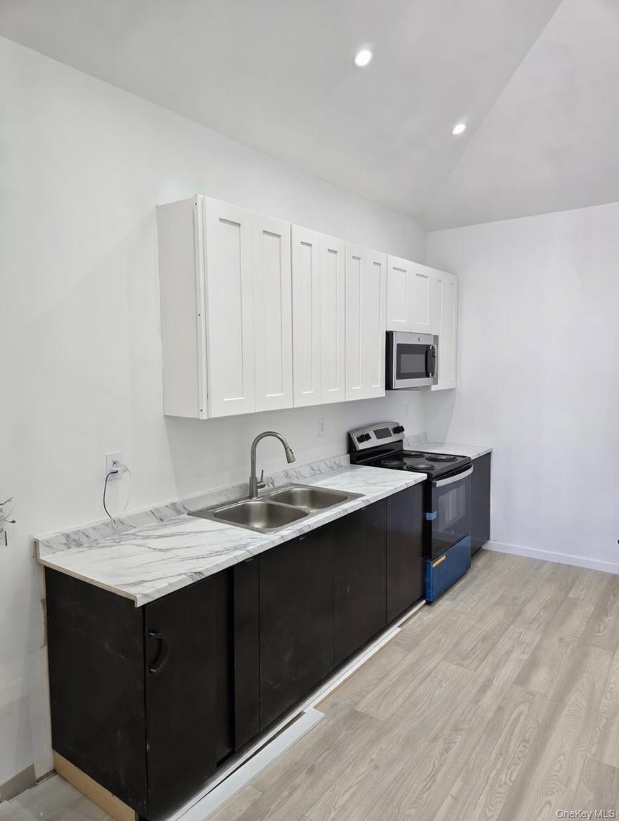 #3 photo, 267 Morris Avenue, Нассау ‖ Inwood , NY 11096