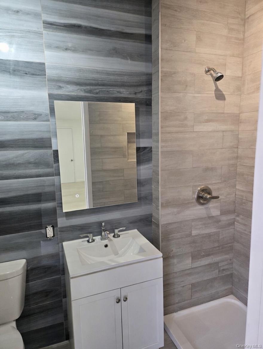 #4 photo, 267 Morris Avenue, Нассау ‖ Inwood , NY 11096