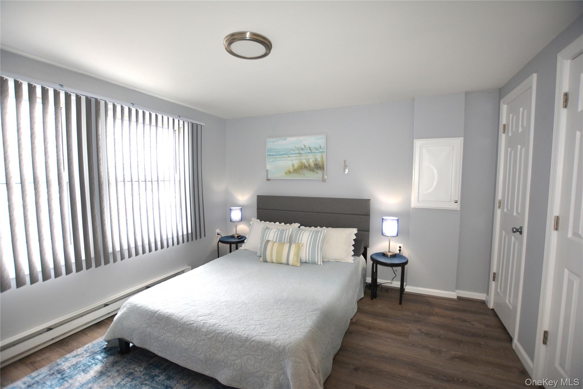 #20 photo, 65A Village Circle, Саффолк ‖ Manorville , NY 11949