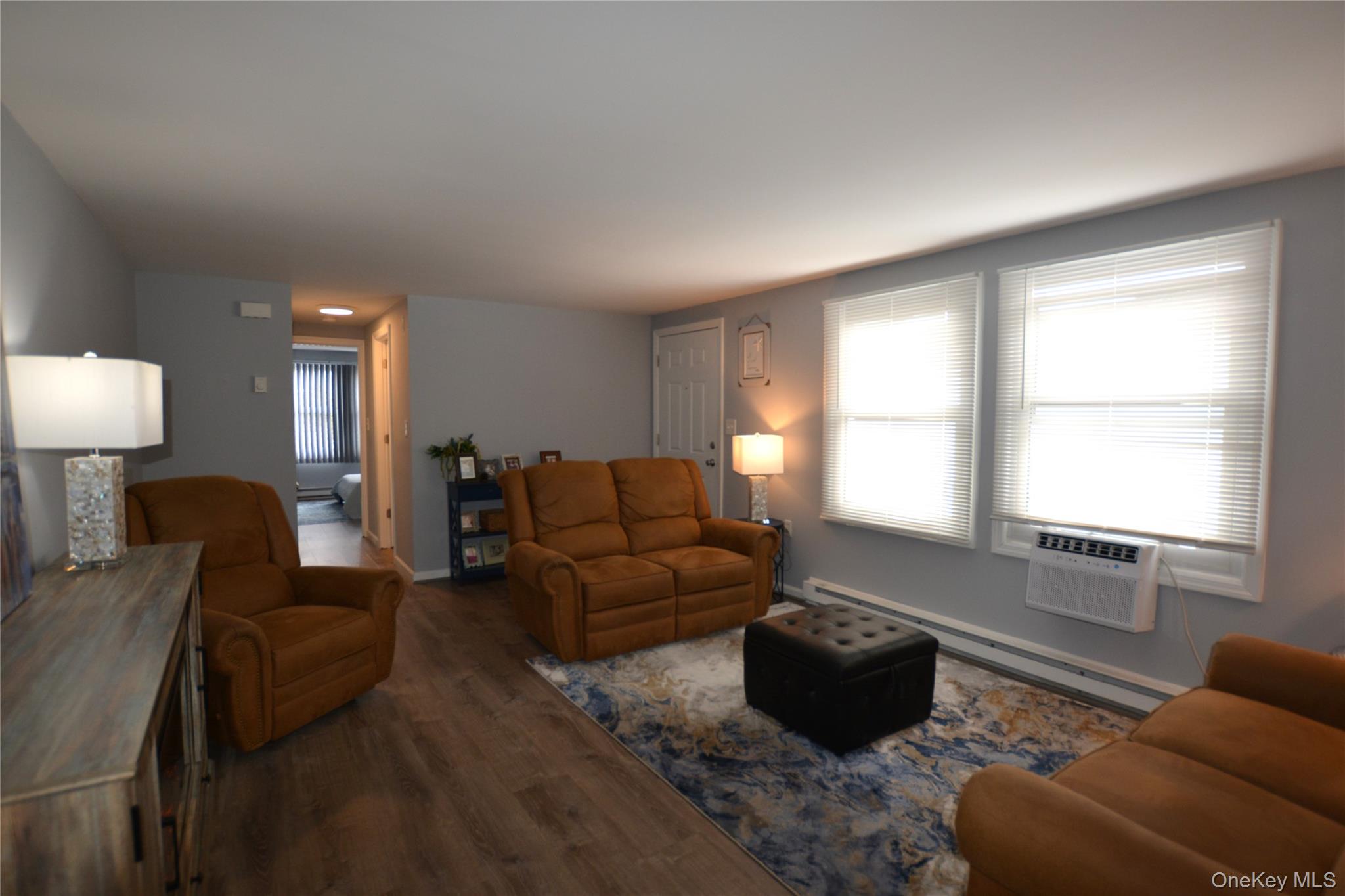 #6 photo, 65A Village Circle, Саффолк ‖ Manorville , NY 11949