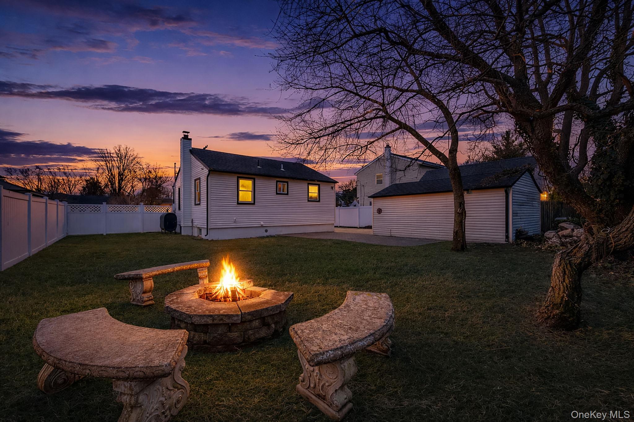 #6 photo, 24 Forest Avenue, Саффолк ‖ West Babylon , NY 11704