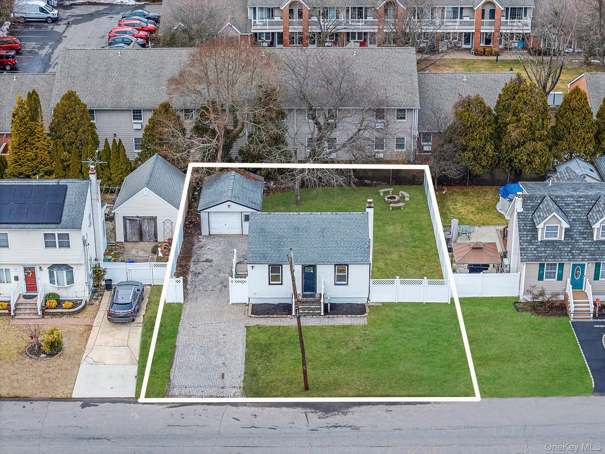 #8 photo, 24 Forest Avenue, Саффолк ‖ West Babylon , NY 11704