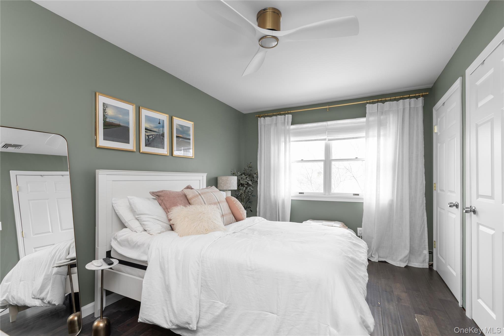 #13 photo, 5 Emmet Place, हिक्सविले Hicksville , NY 11801