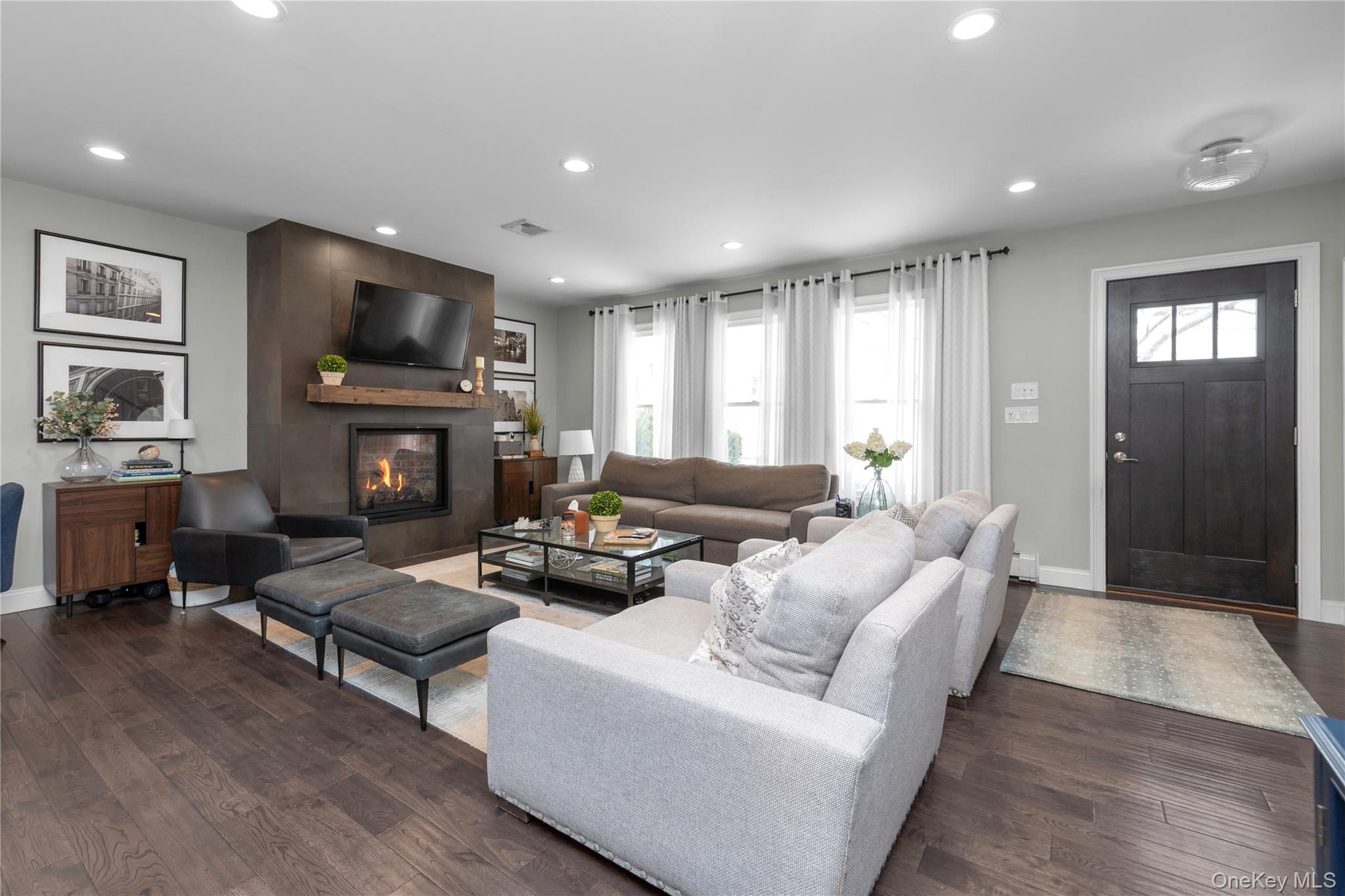 #3 photo, 5 Emmet Place, हिक्सविले Hicksville , NY 11801