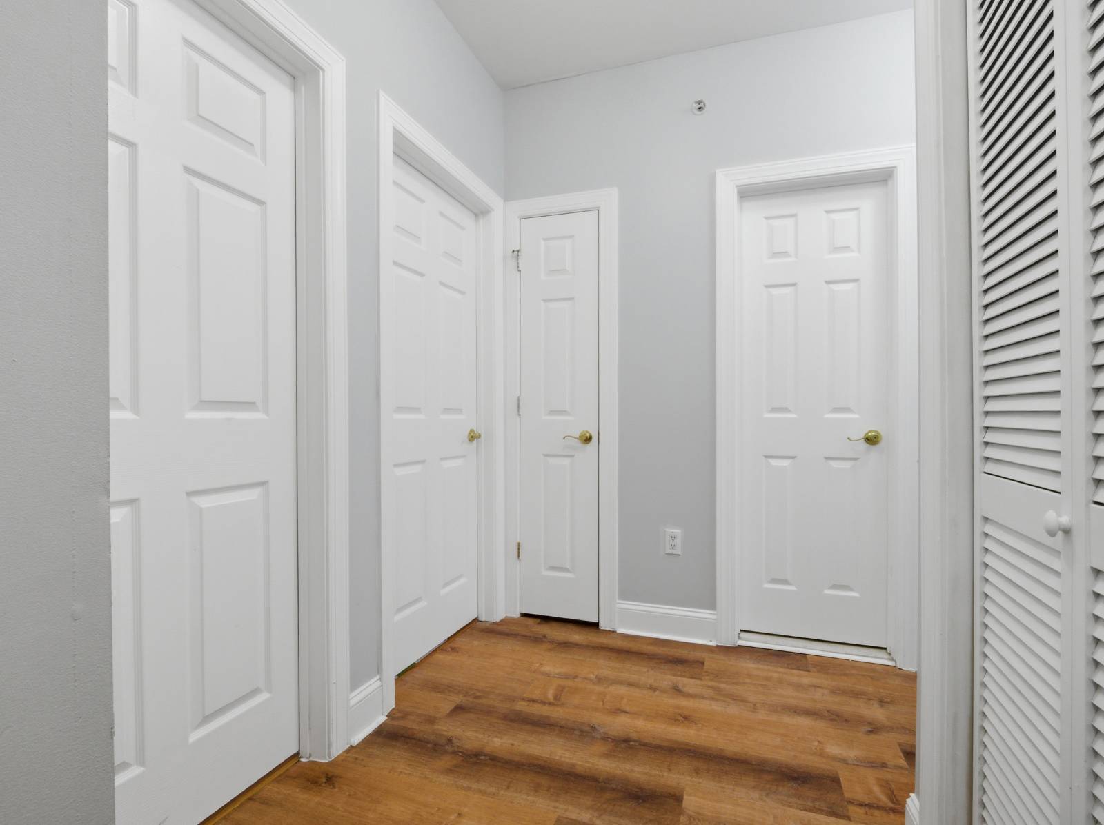 #11 photo, 116 Horizon Ln, Bronx , NY 10473