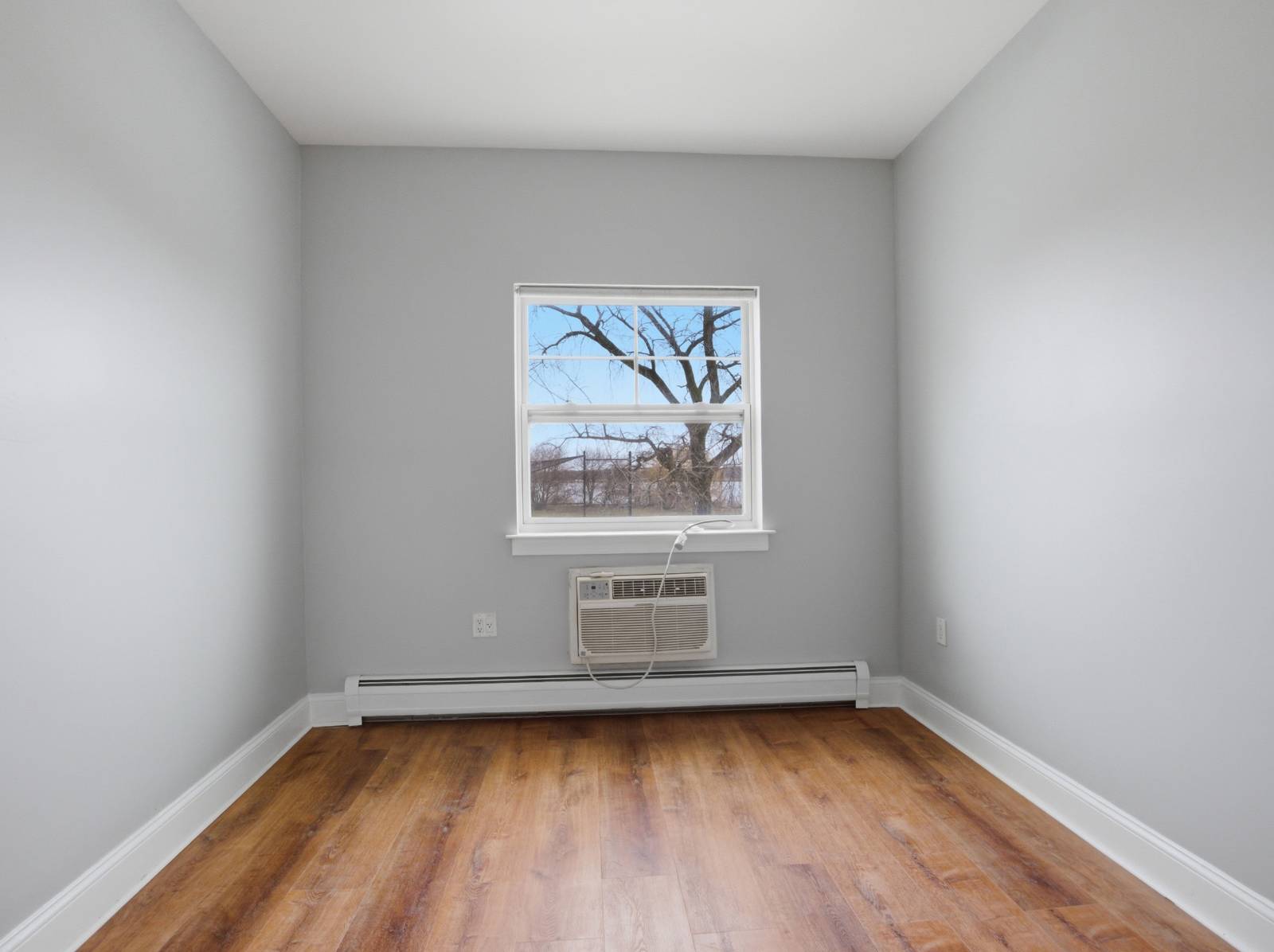 #12 photo, 116 Horizon Ln, Bronx , NY 10473